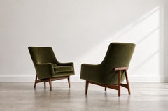Poltrone modello 2136 di Jens Risom in velluto e noce, anni '50 circa