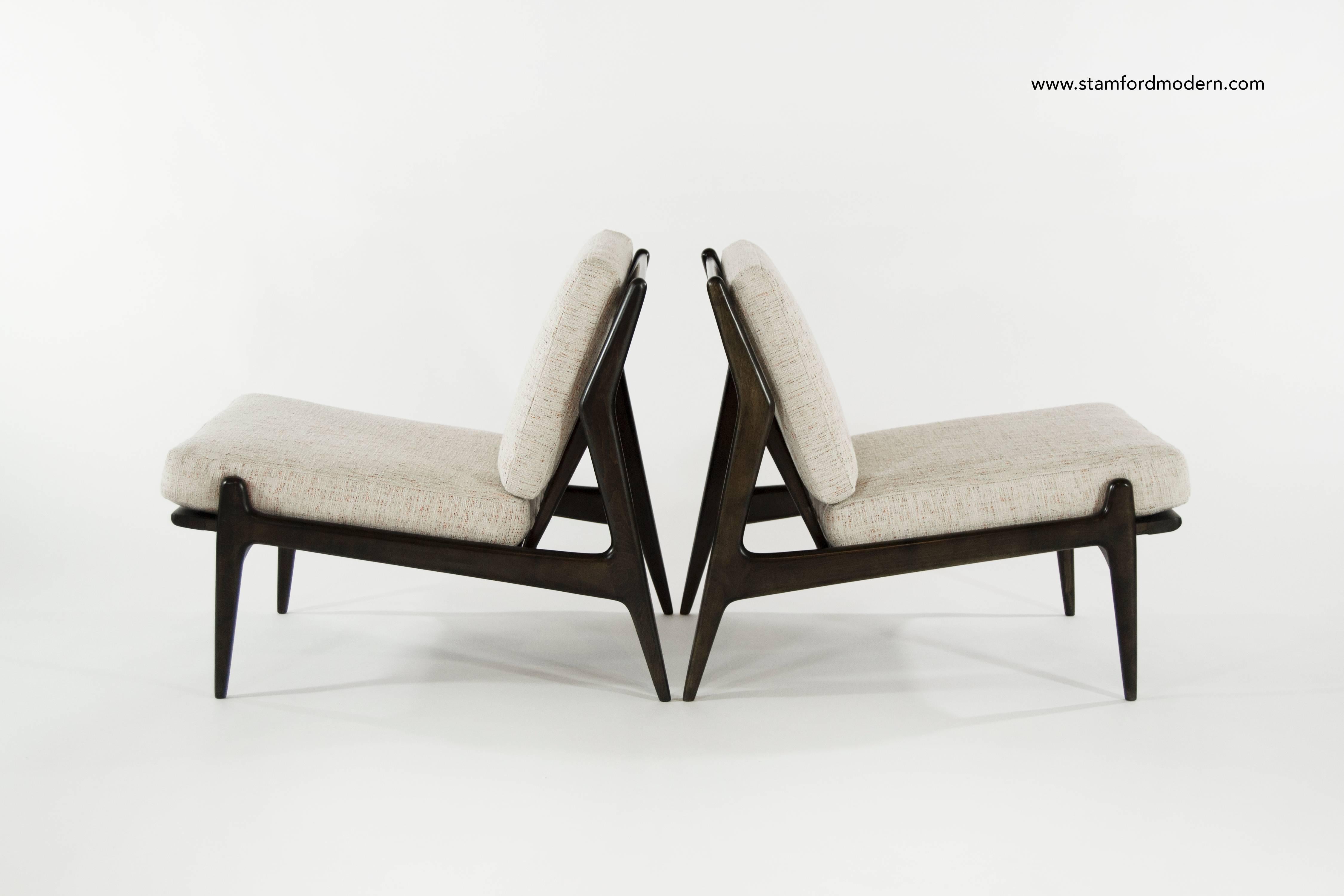 Scandinavian Modern Lounge Chairs by Poul Jensen for Selig In Excellent Condition In Westport, CT