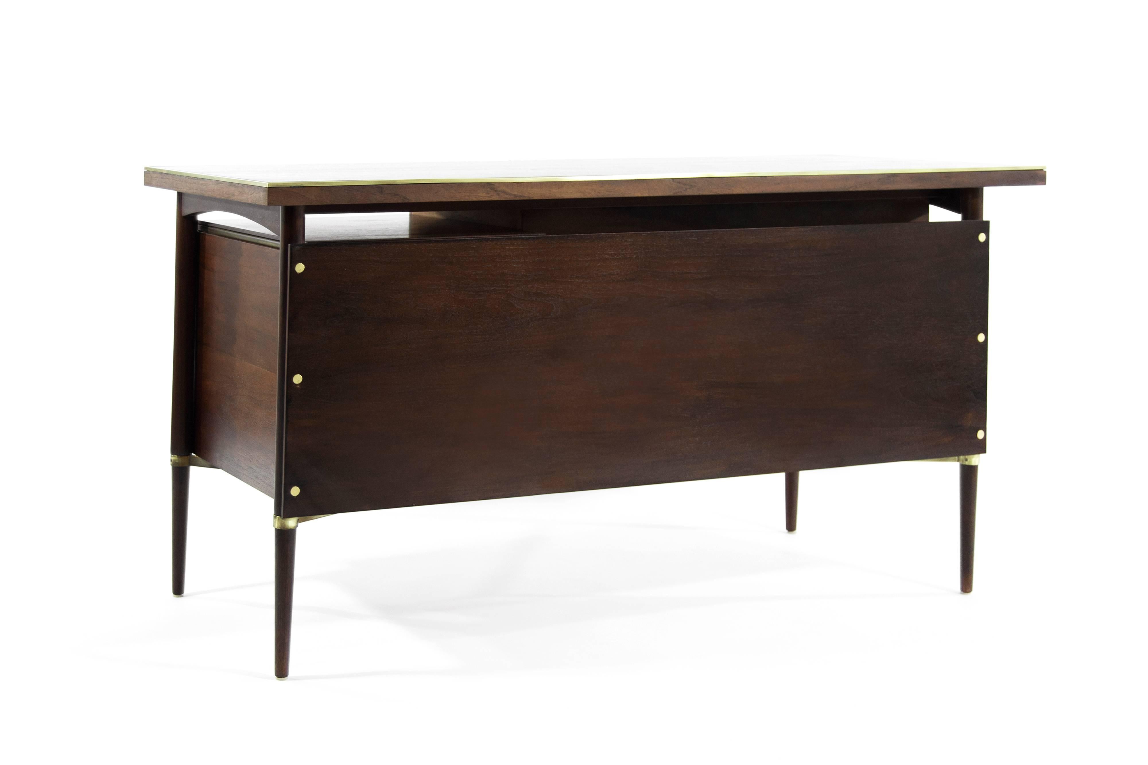 Mid-Century Modern Desk by Paul McCobb, Connoisseur Collection