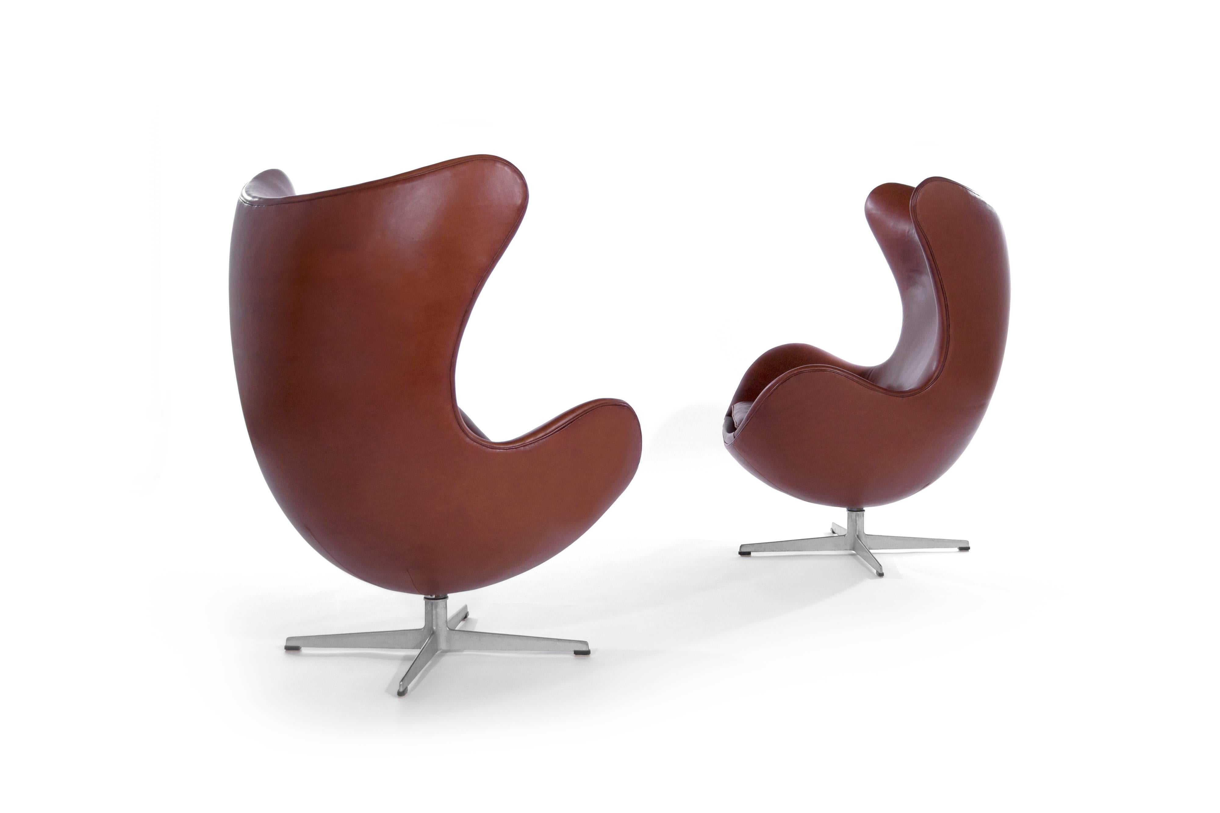 Arne Jacobsen for Fritz Hansen Egg Chair and Footstool, Denmark, 1965 In Excellent Condition In Westport, CT