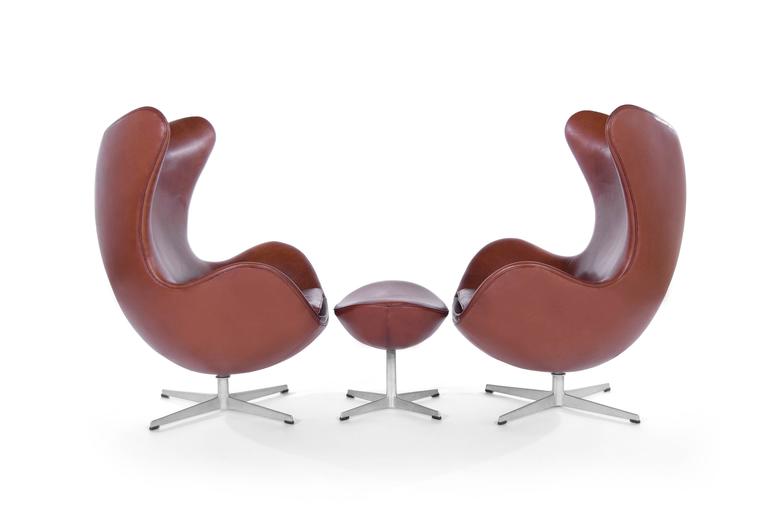 Pair of Arne Jacobsen for Fritz Hansen Egg Chairs and Footstools