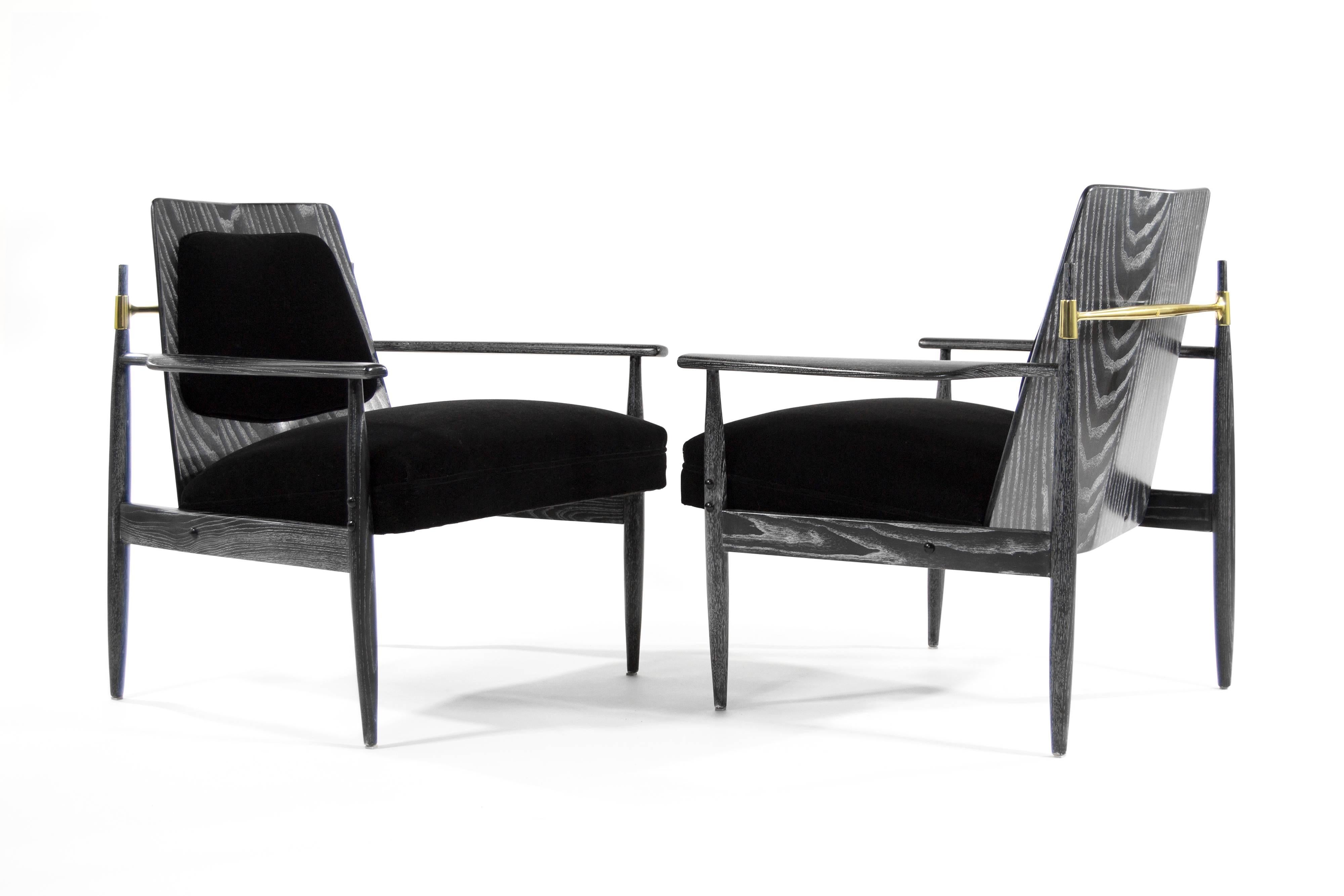 20th Century Pair of Scandinavian Modern Armchairs in Black Ceruse