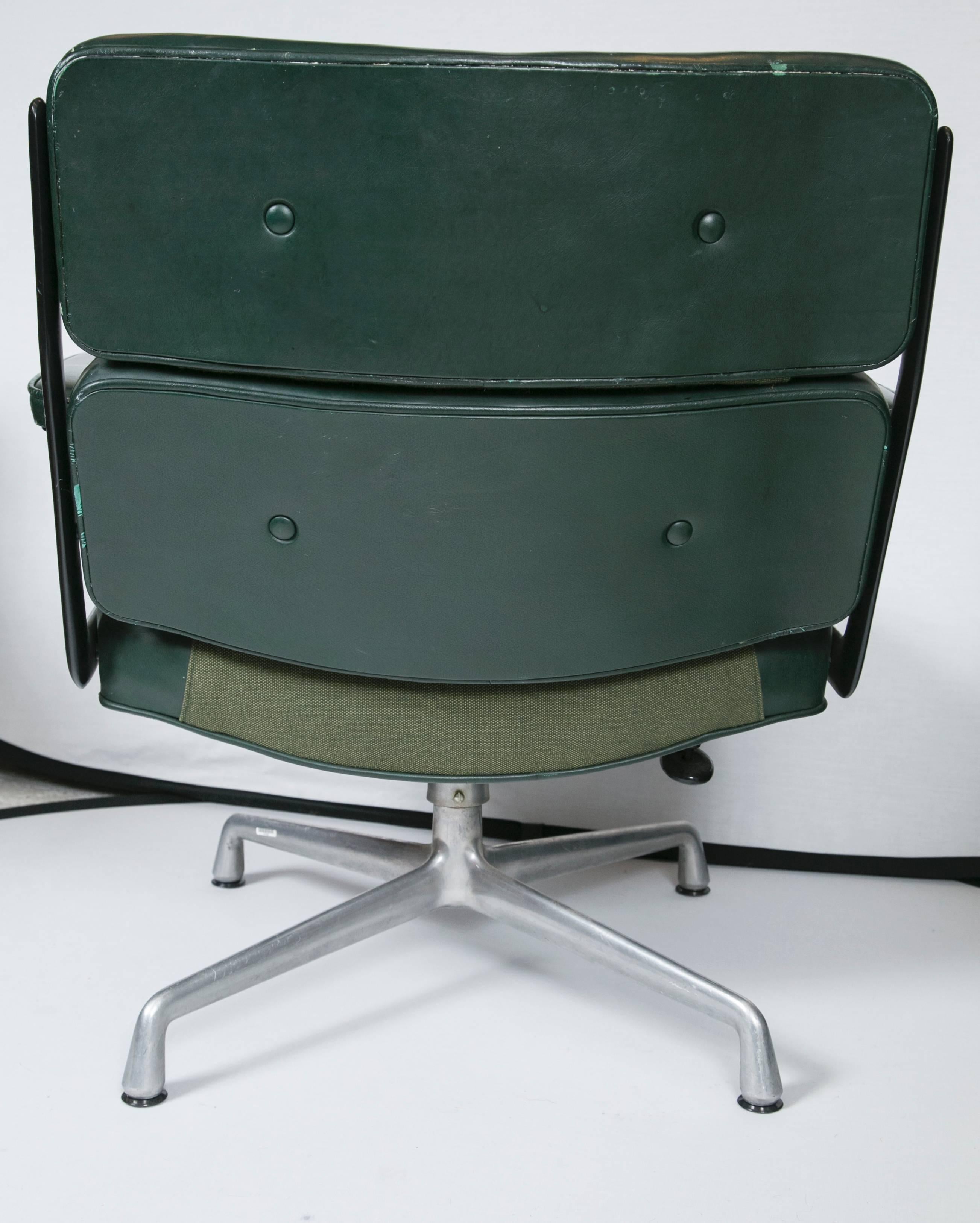 American Eames Executive Lounge Chair by Herman Miller