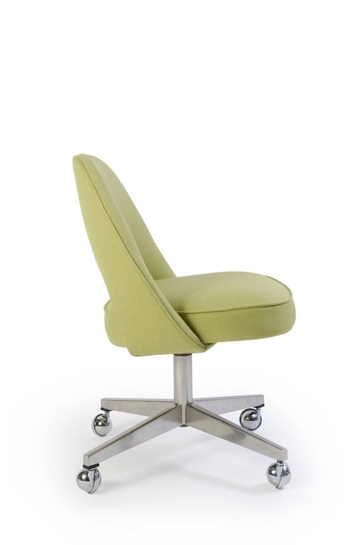 Saarinen Executive Armless Chair In Green Microfiber Swivel Base Mid Century Modern Saarinen Executive Armless Chair In Green Microfiber Swivel Base For