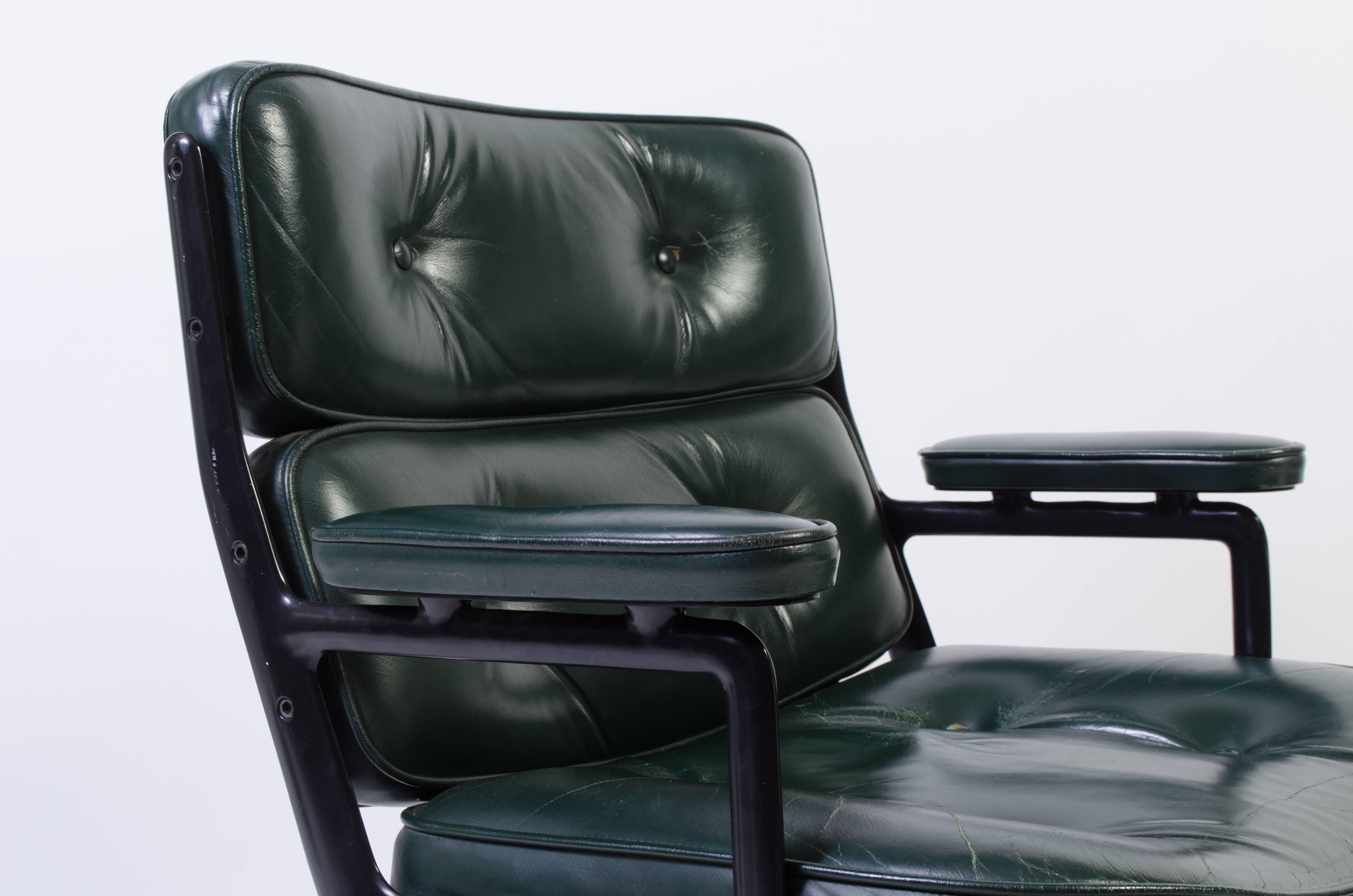 Mid-20th Century Time Life Chair by Eames for Herman Miller in Green Leather