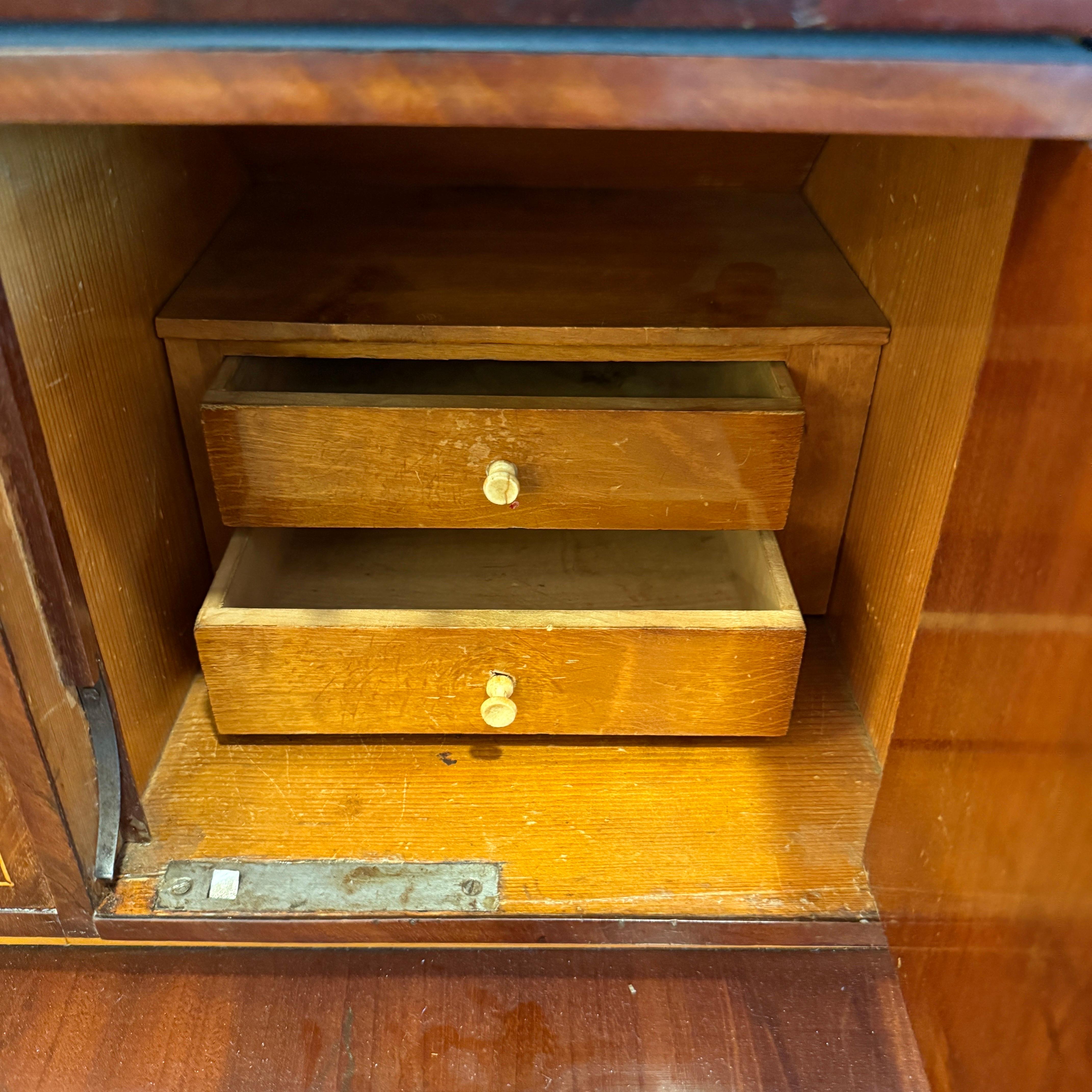 Segretario Grande Biedermeier in vendita 10