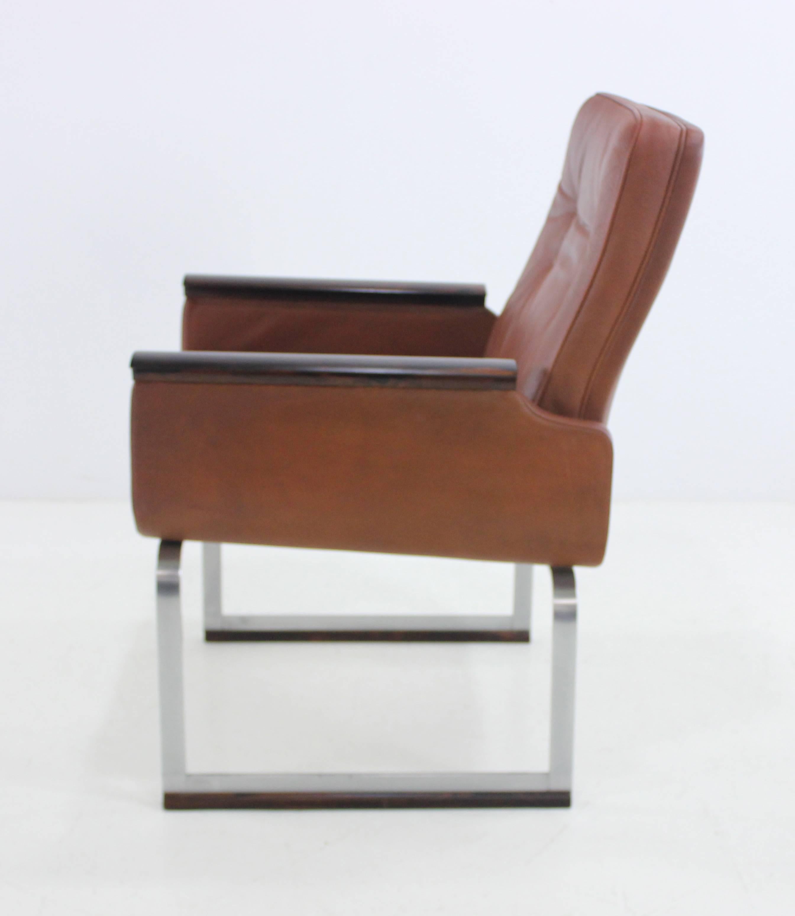 20th Century Pair of Danish Modern Steel and Leather Armchairs by Vatne Mobler For Sale