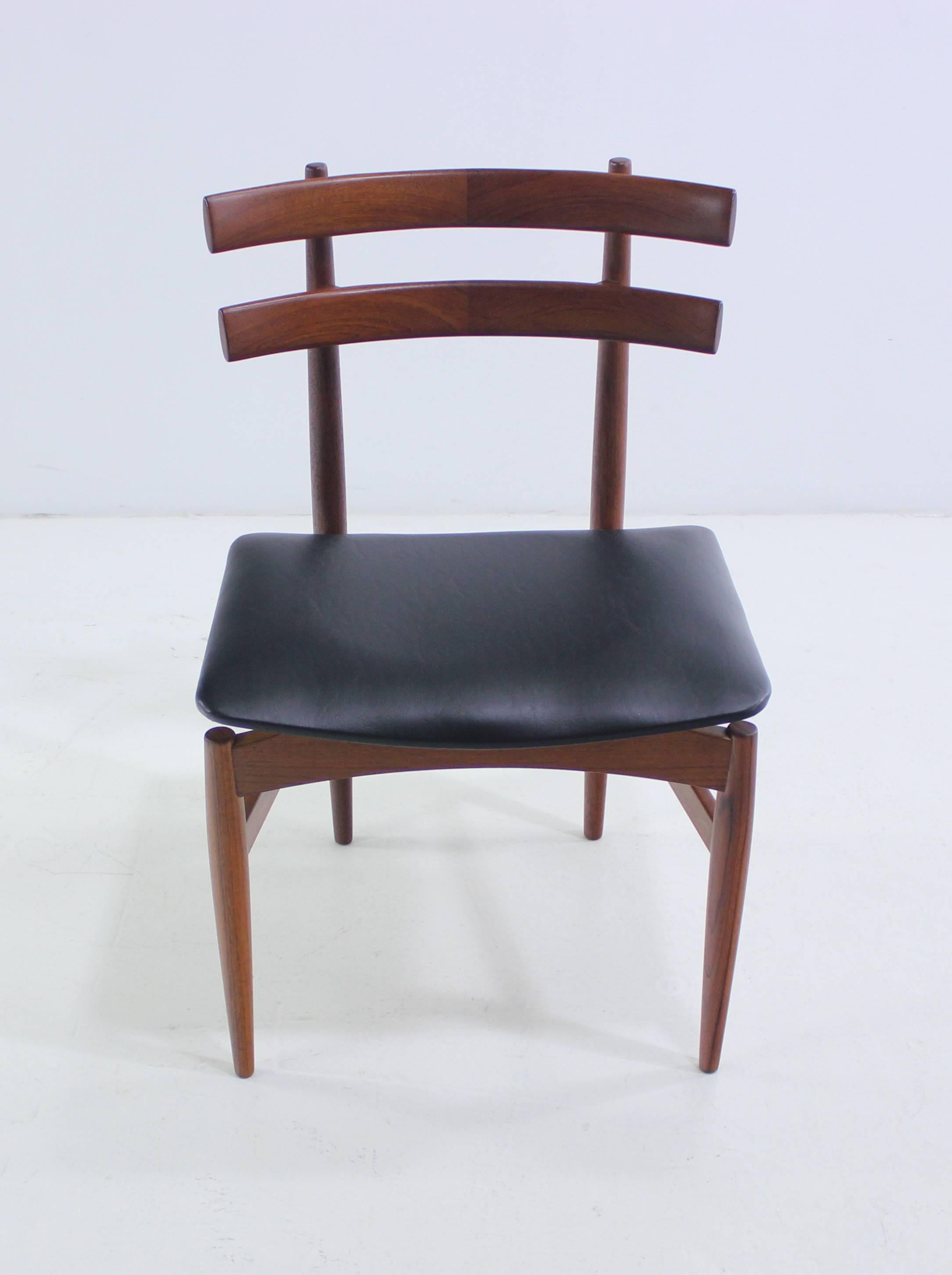 Scandinavian Modern Set of Six Rare Danish Modern Chairs Designed by Poul Hundevad For Sale