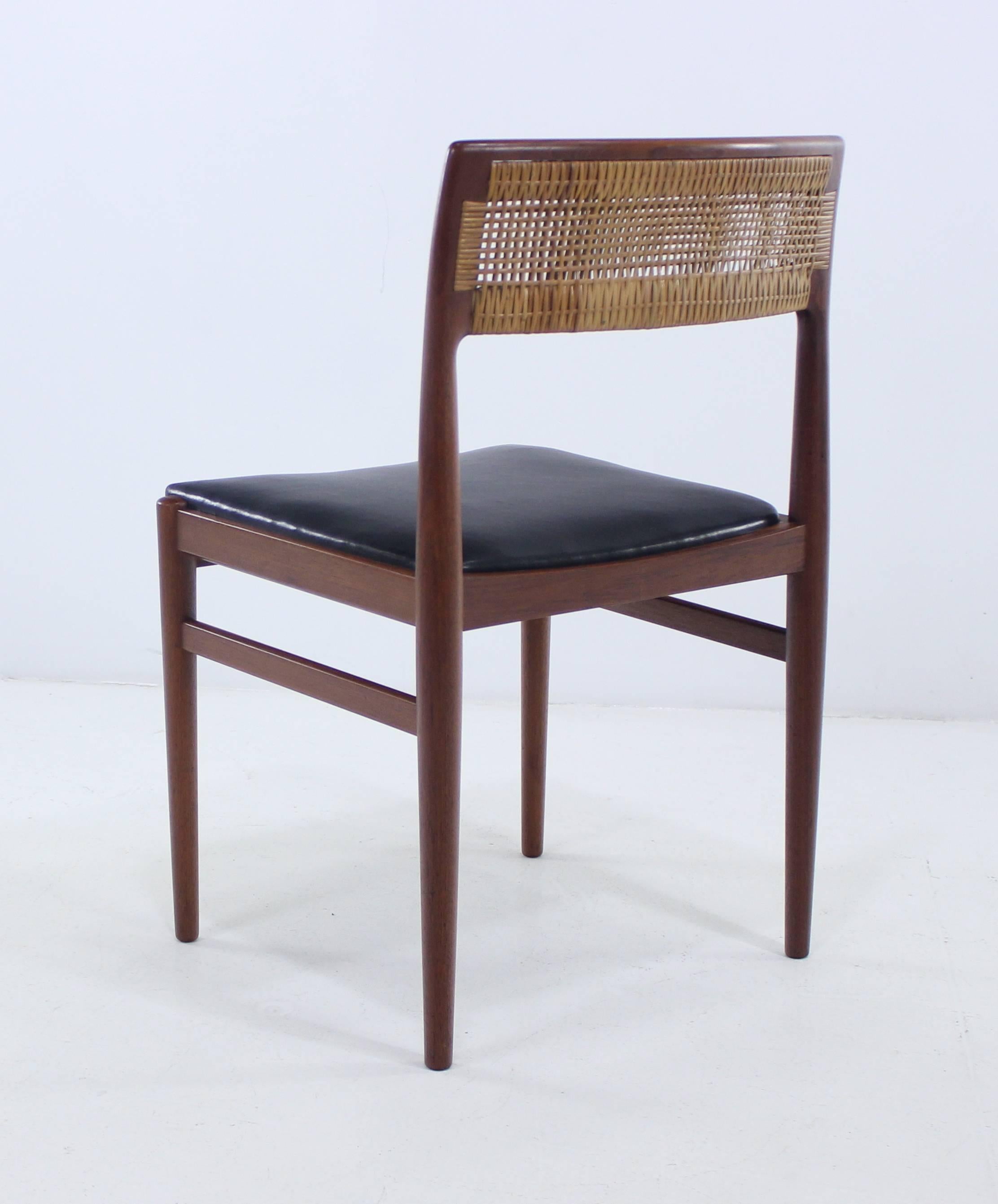 20th Century Set of Eight Distinctive Danish Modern Teak Dining Chairs Designed by Erik Worts For Sale