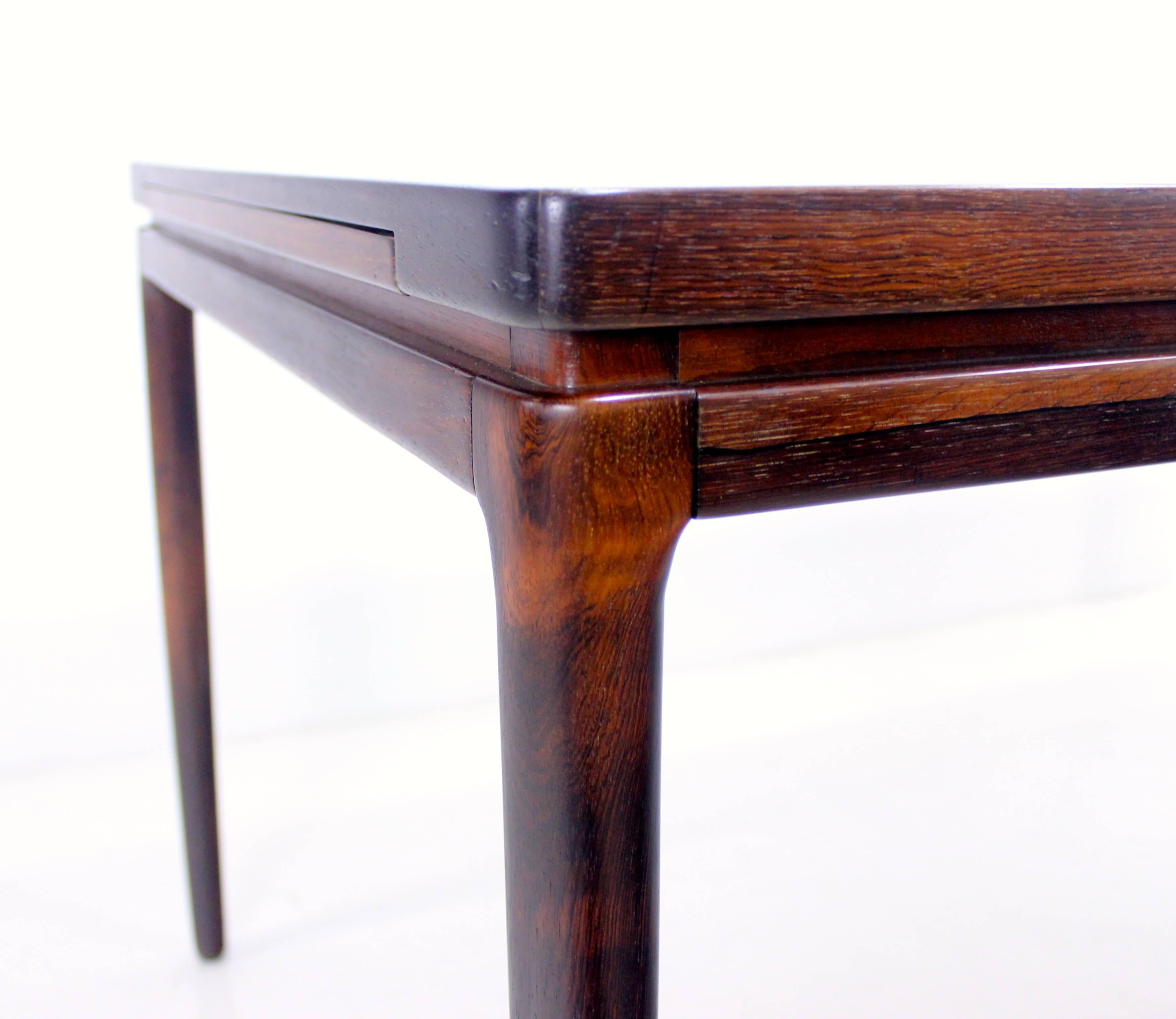 20th Century Danish Modern Rosewood Dining Table Designed by Johannes Andersen For Sale