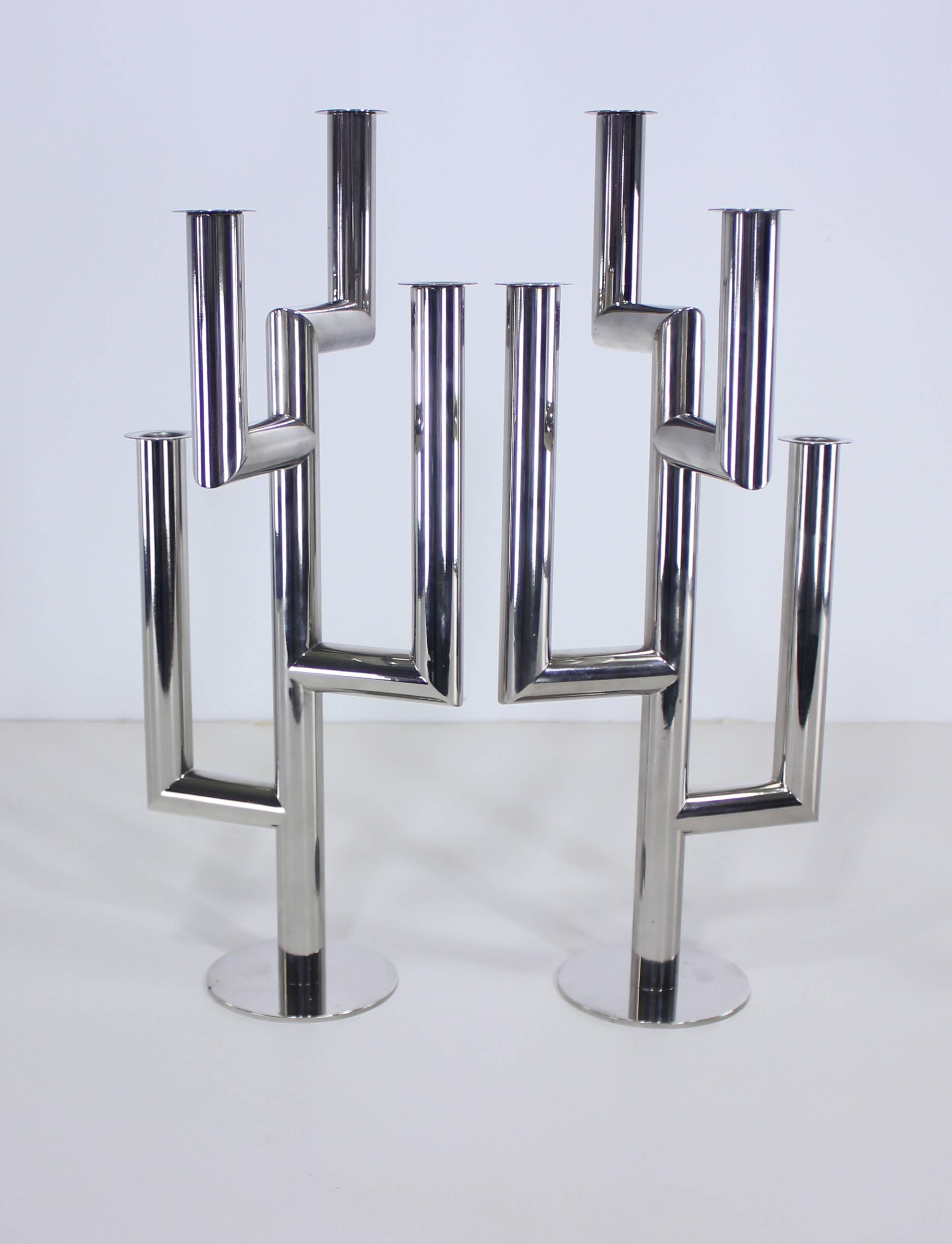Rare pair of "Kaktus" or "Cactus" candelabra by Werkstatte Hagenauer Wien.
Rare mirror image set.
Complete with original candleholder inserts.
Viennese modernist, first exhibited at the 1930 Triennale di Milano.
Marked on the
