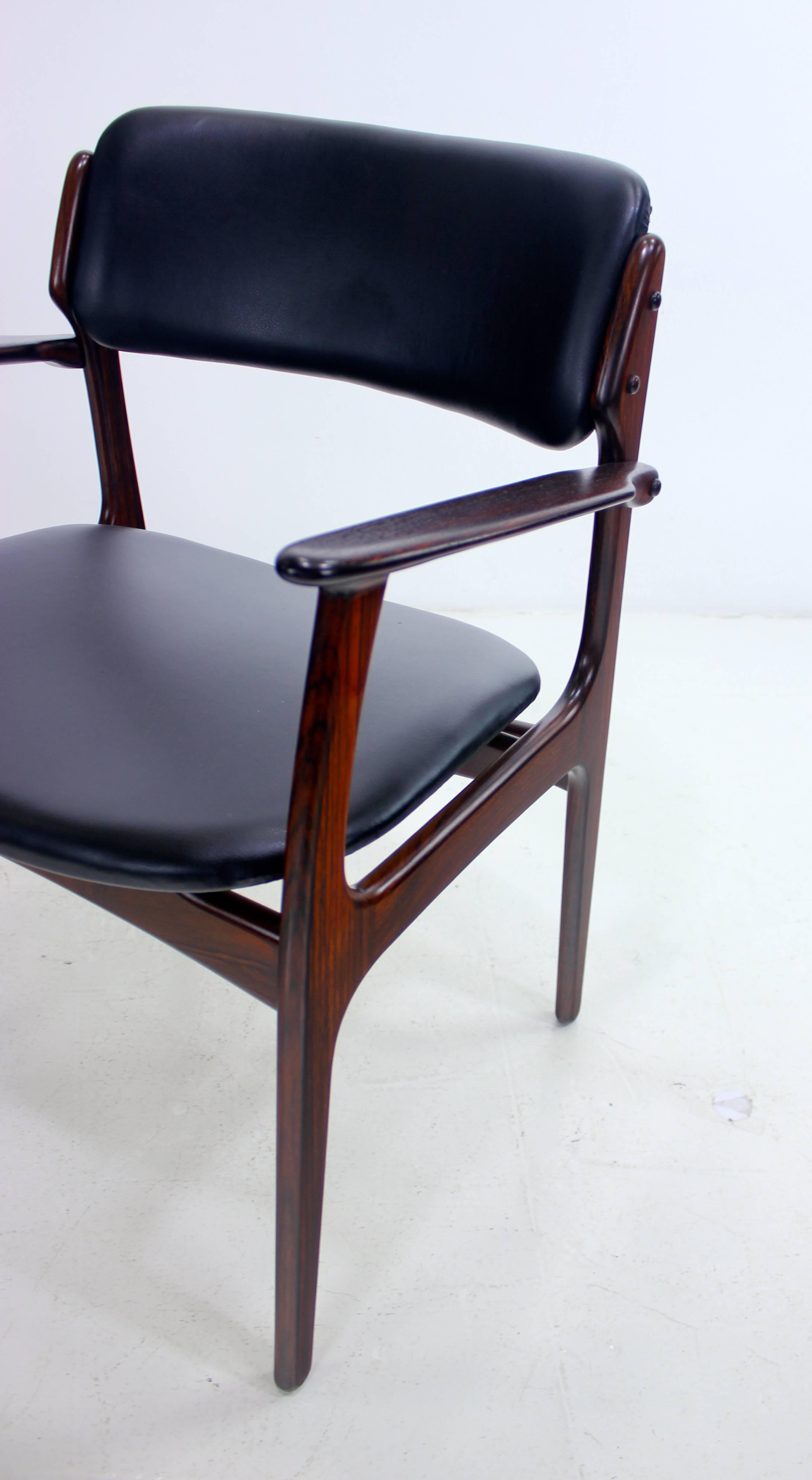 Set of Six Danish Modern Rosewood Dining Chairs Designed by Erik Buck For Sale 1