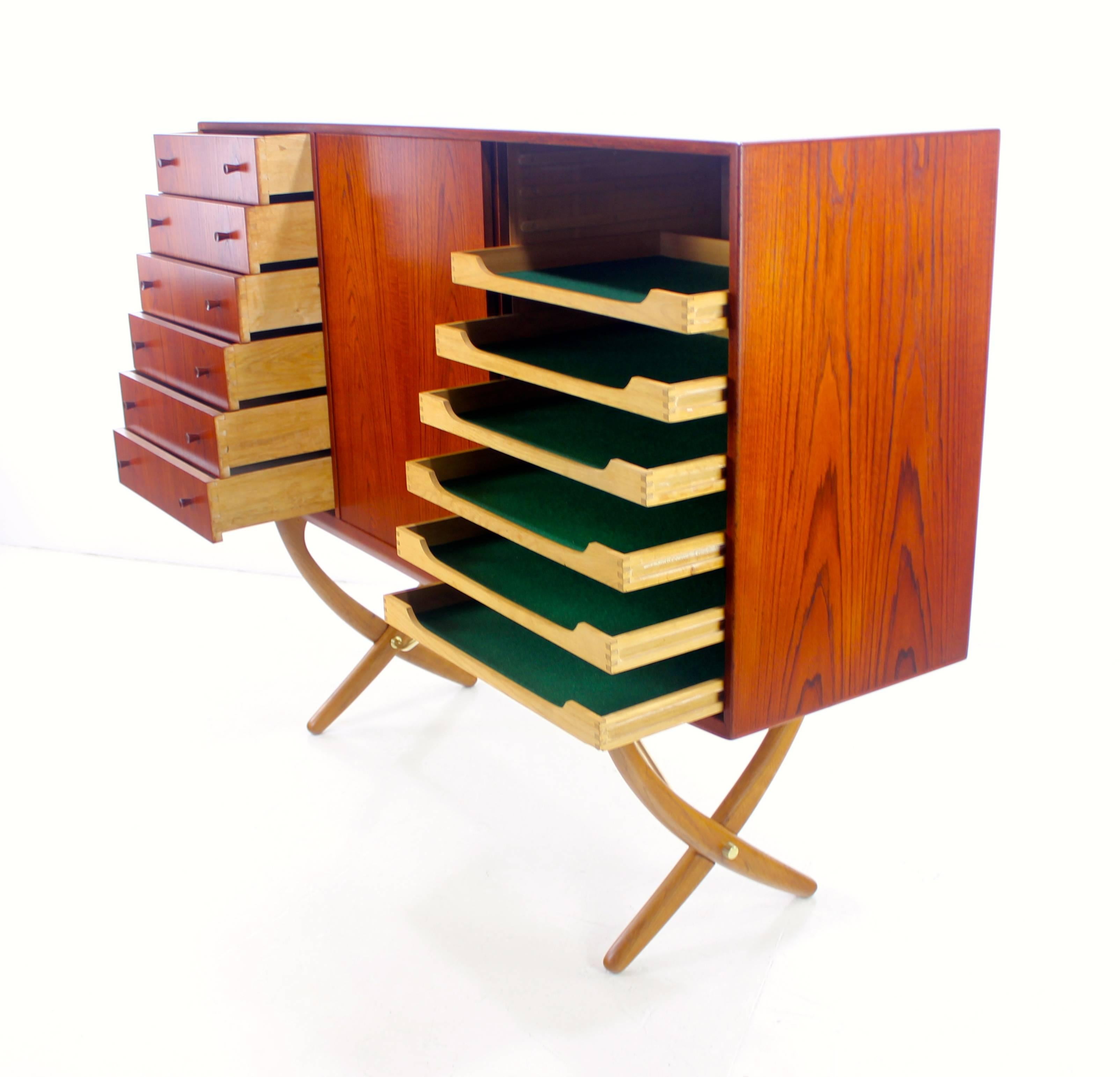 Distinctive Danish Modern Teak and Oak Credenza Designed by Hans Wegner For Sale 1