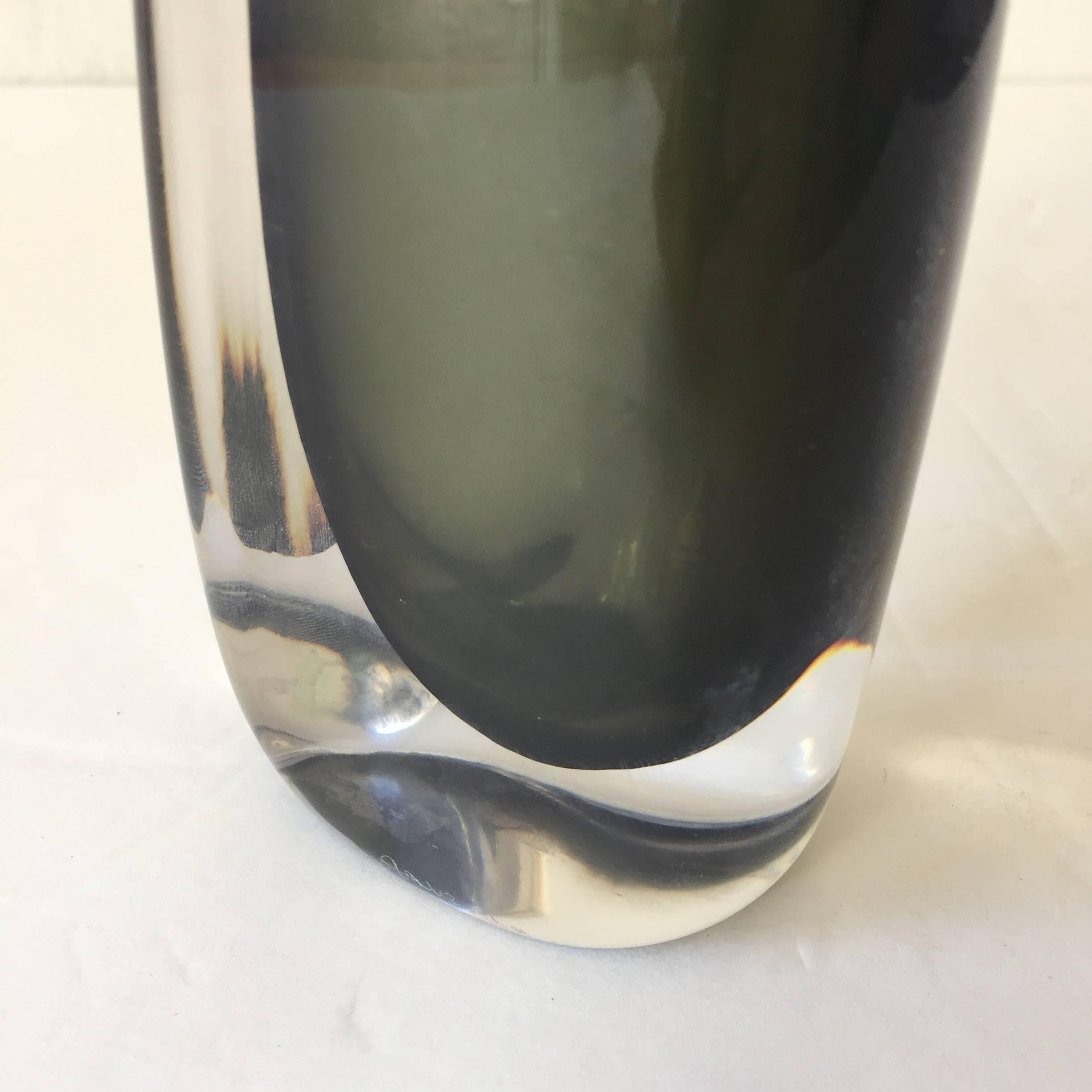 Sommerso Cased Grey and Clear Orrefors Vase by Nils Landberg In Good Condition For Sale In West Palm Beach, FL