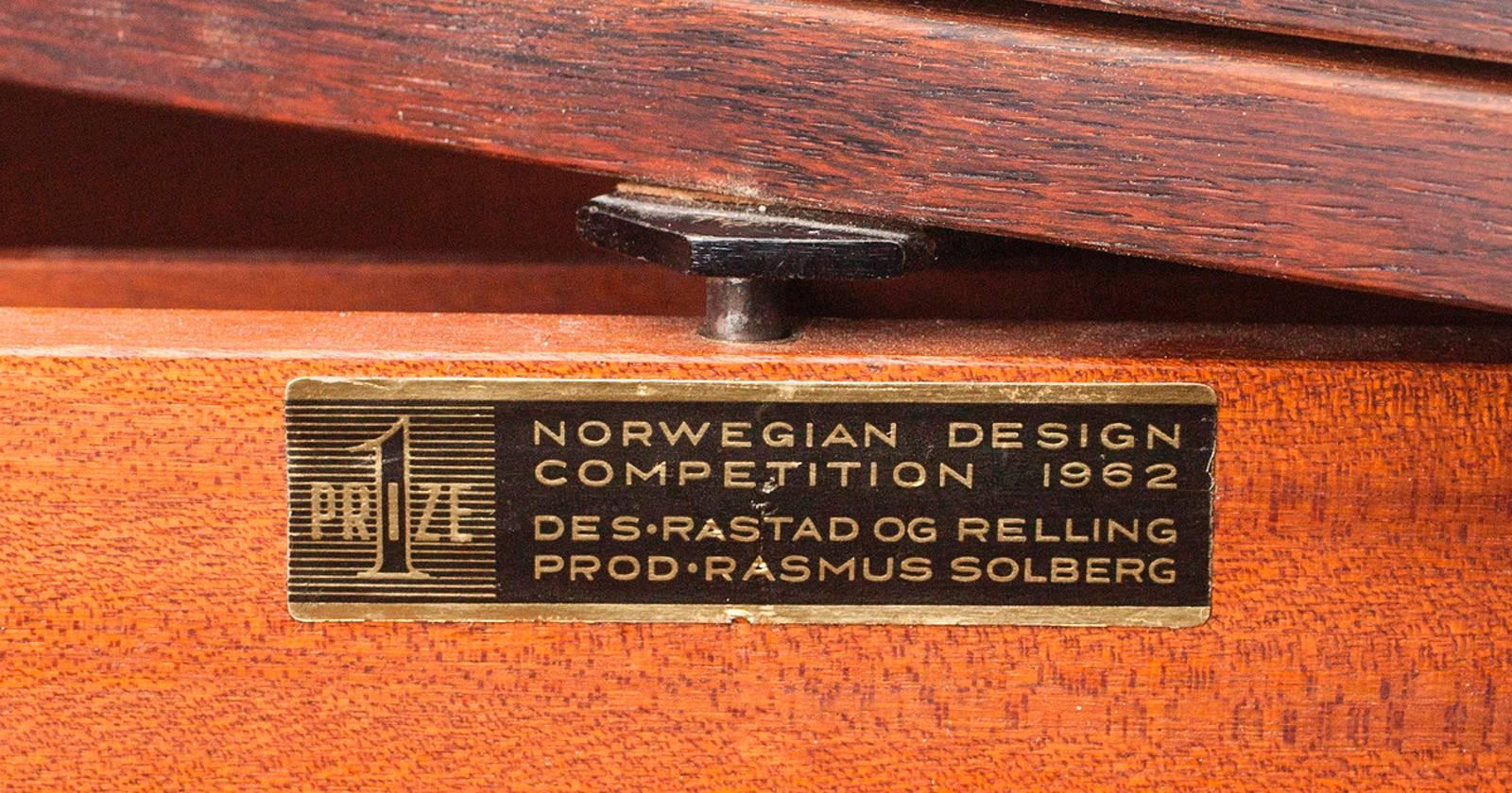 Mid-20th Century Super Rastad & Relling Side Table For Sale