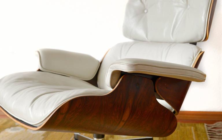 White Leather Lounge Chair, Charles Eames 2