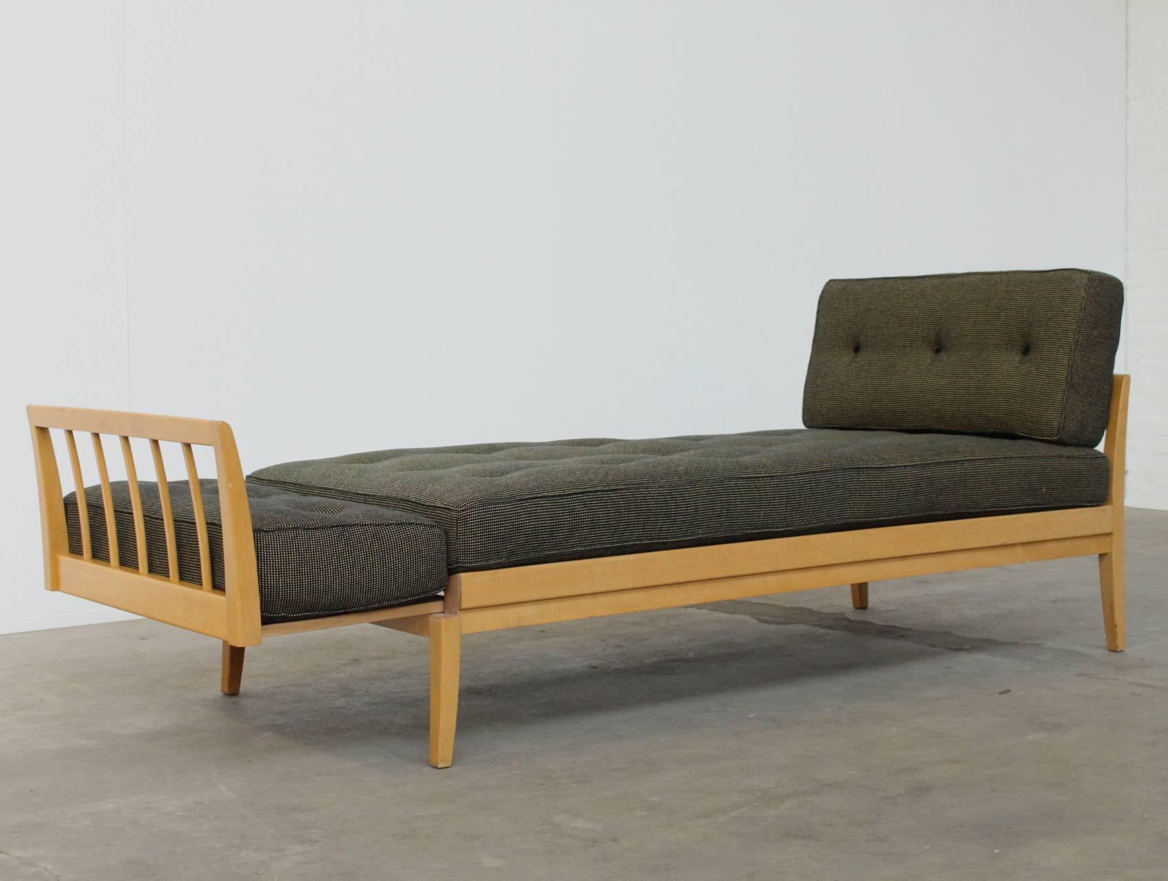 Rare Wilhelm Knoll Mid-Century Antimott Daybed In Excellent Condition For Sale In Amsterdam, NL