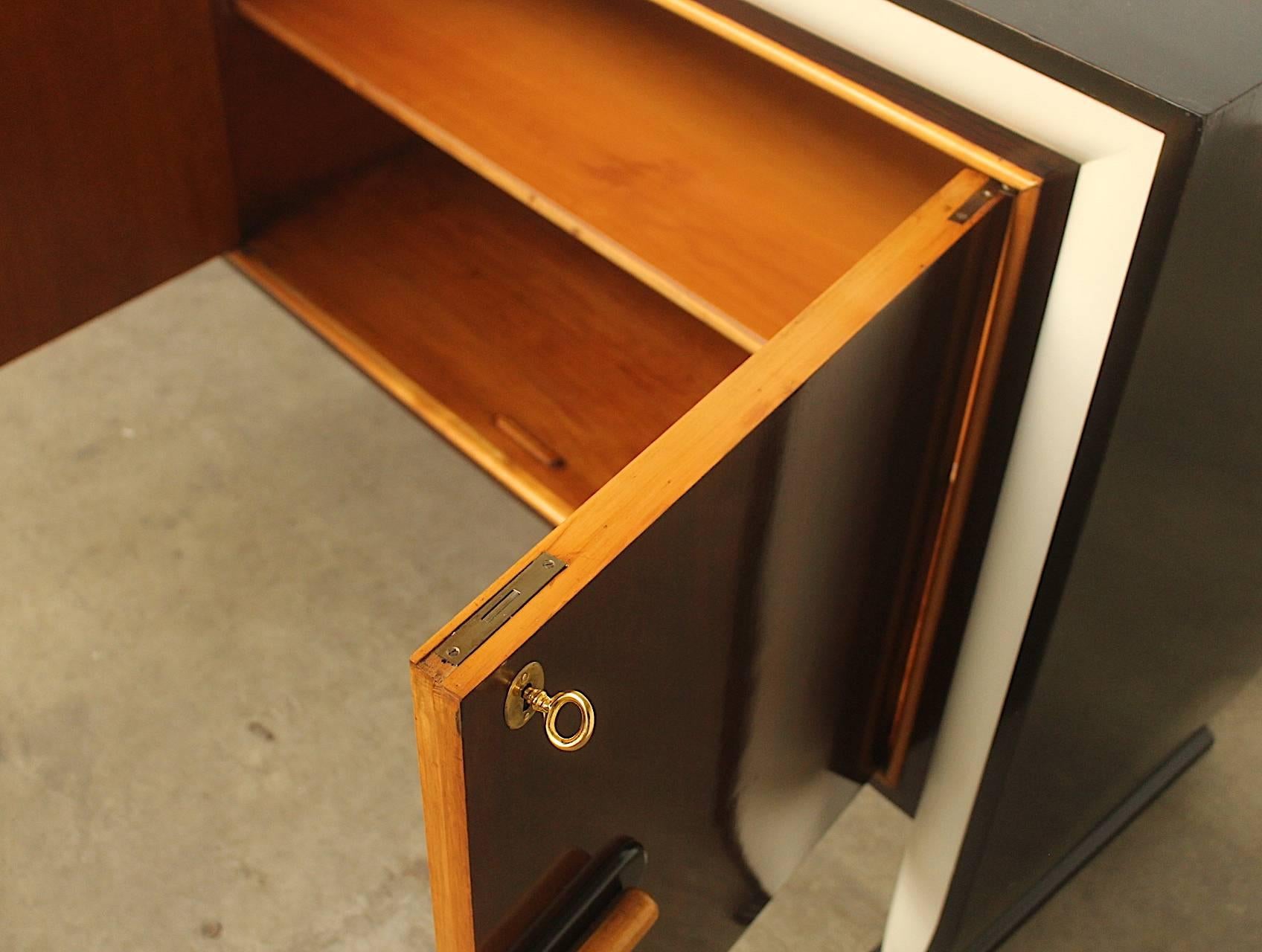 Sideboard by Osvaldo Borsani, Italy, 1950s For Sale 1