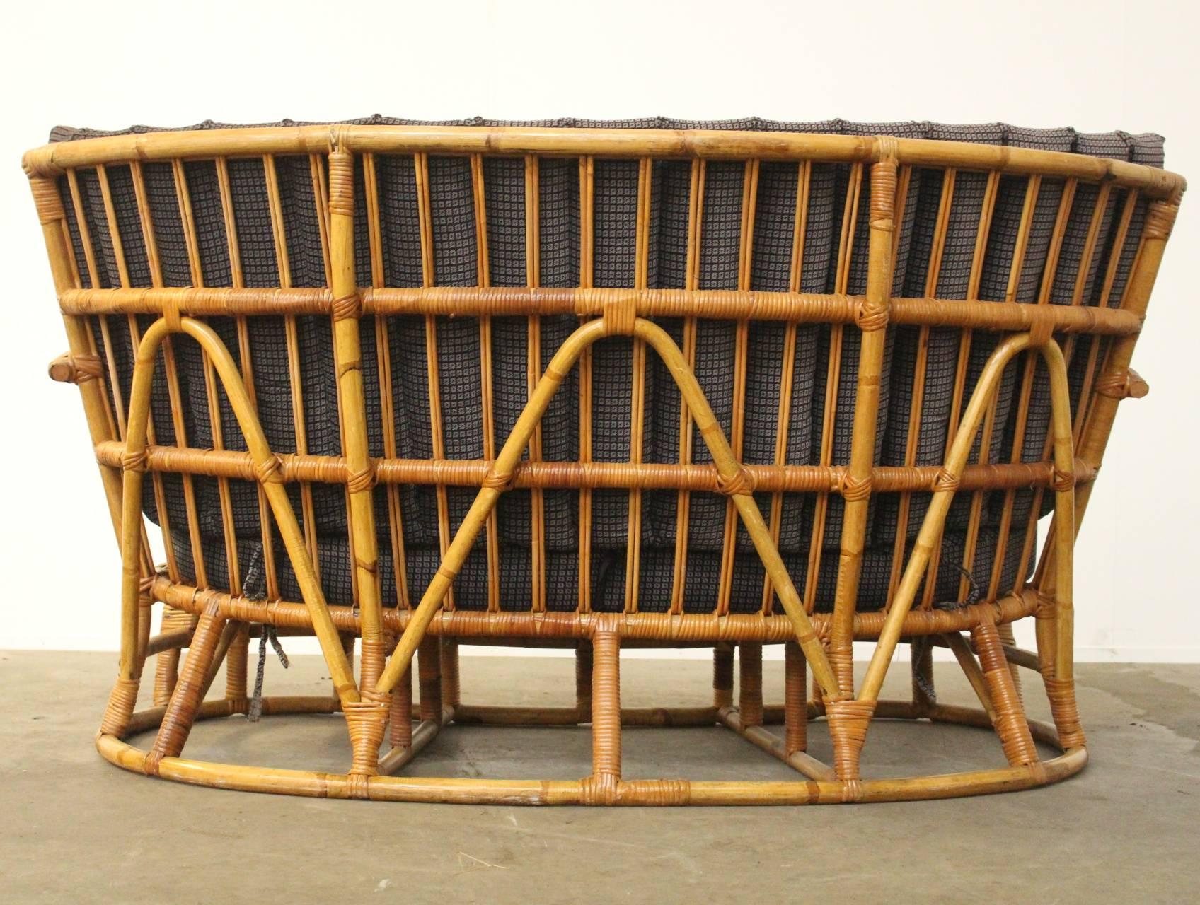 Italian Rattan / Bamboo Sofa Giovanni Travasa for Bonacina For Sale