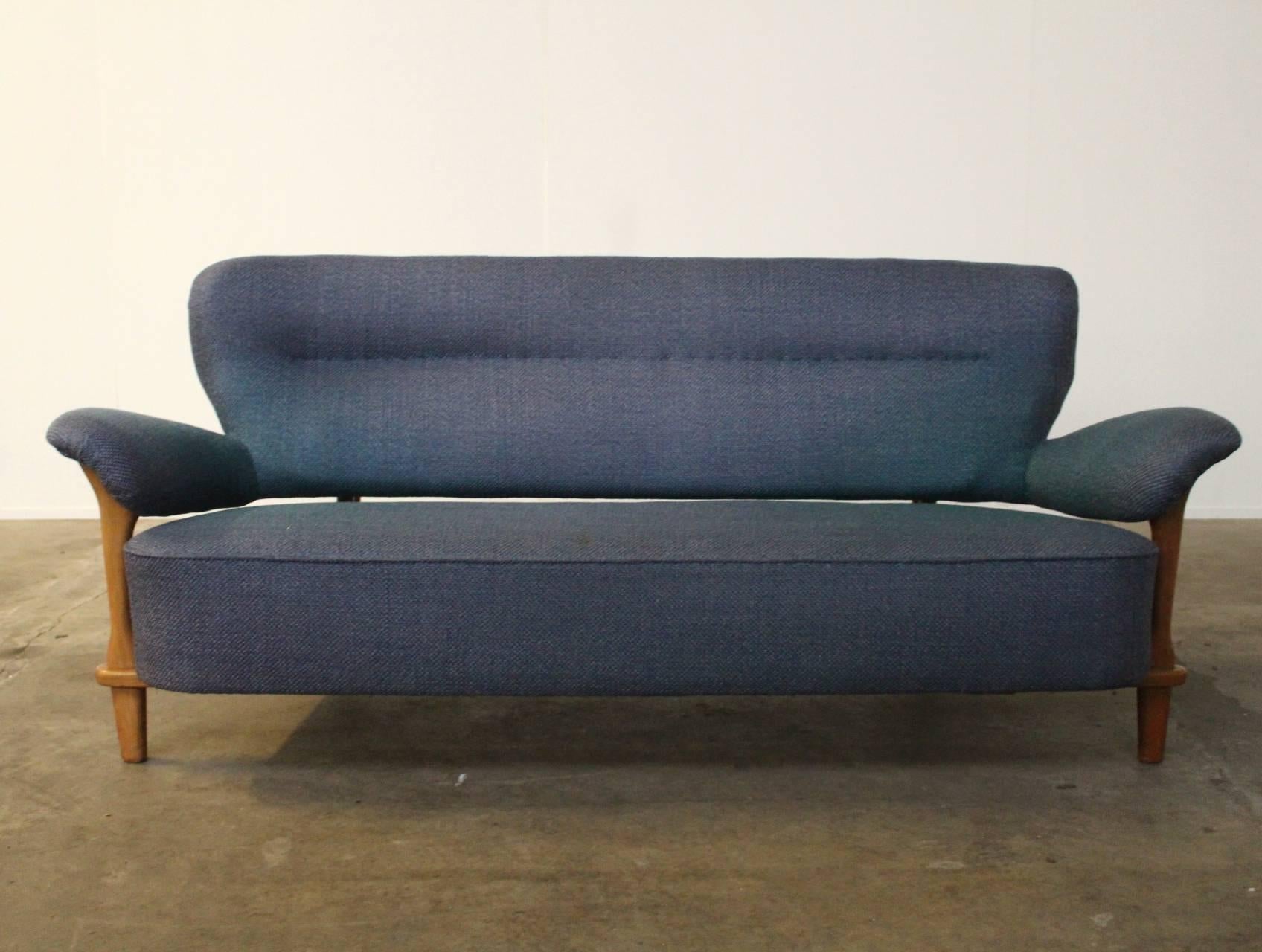 Rare Three-Seat Sofa Model 109 by Theo Ruth for Artifort, Dutch Design, 1950s In Excellent Condition In Amsterdam, NL