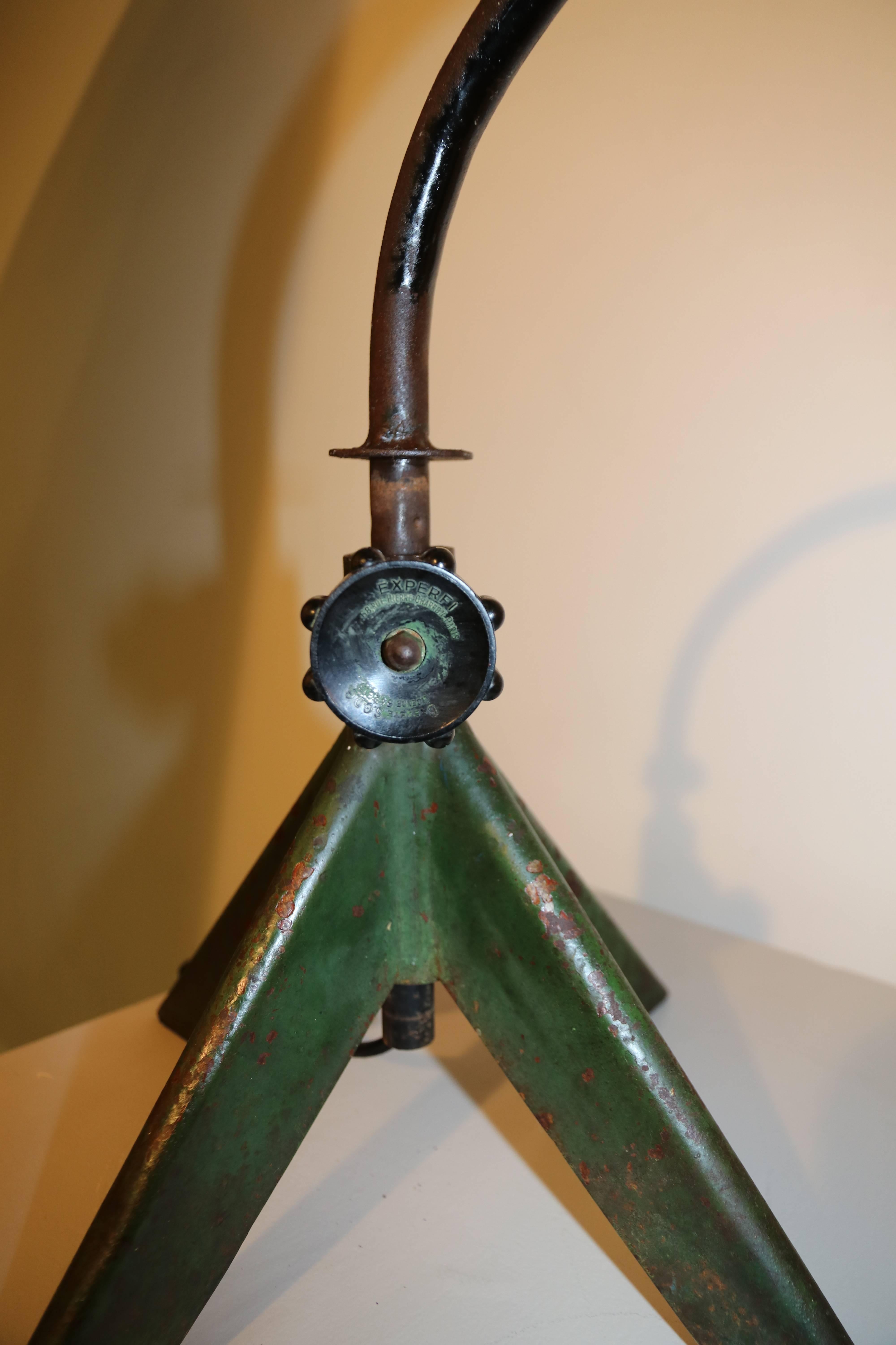 Industrial Swivelling Table Lamp by Jean Prouvé In Good Condition For Sale In Amsterdam, NL