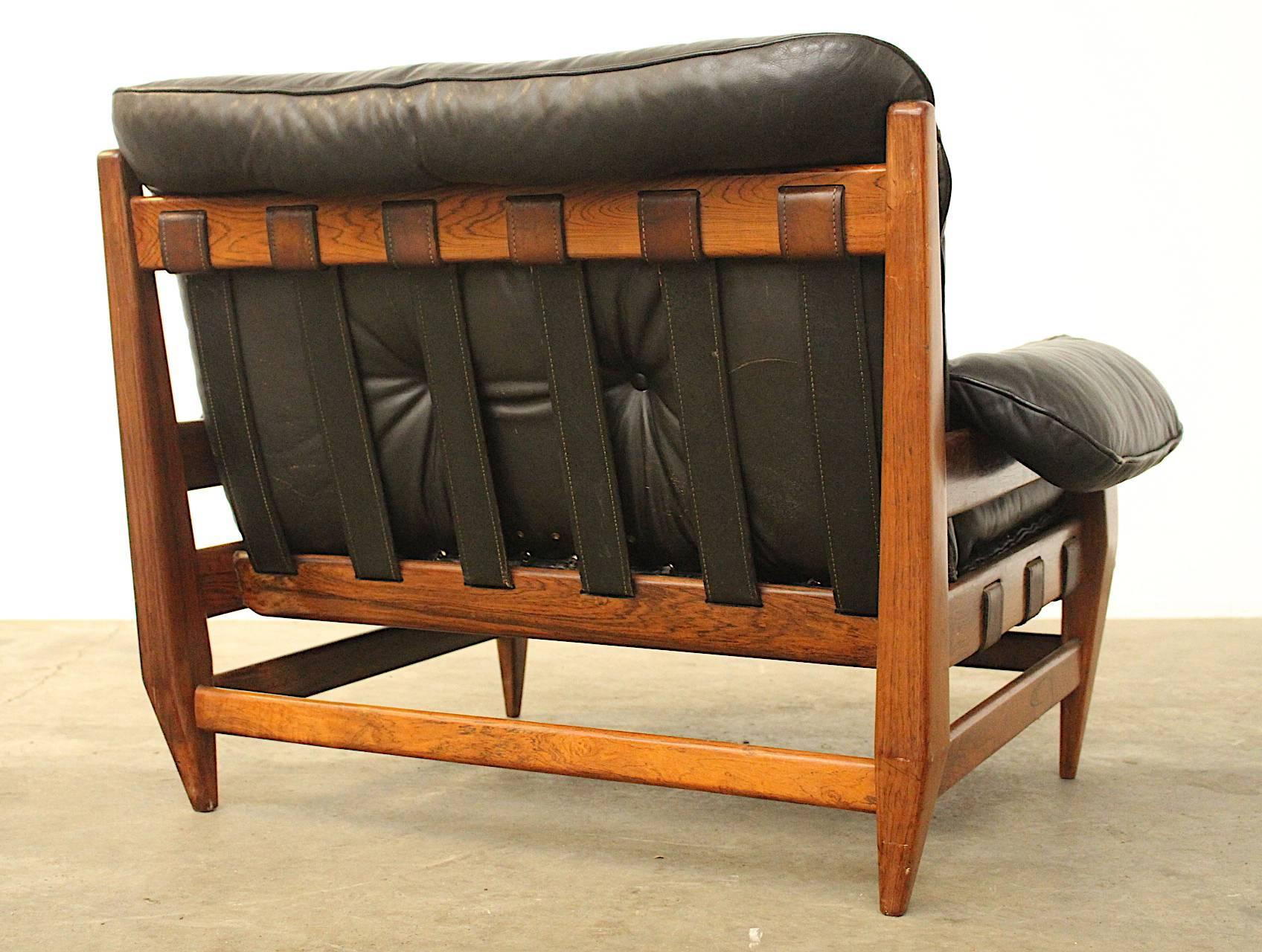 Mid-Century Modern Rare Jean Gillon Rodeio Lounge Chair for Italma Wood Art For Sale