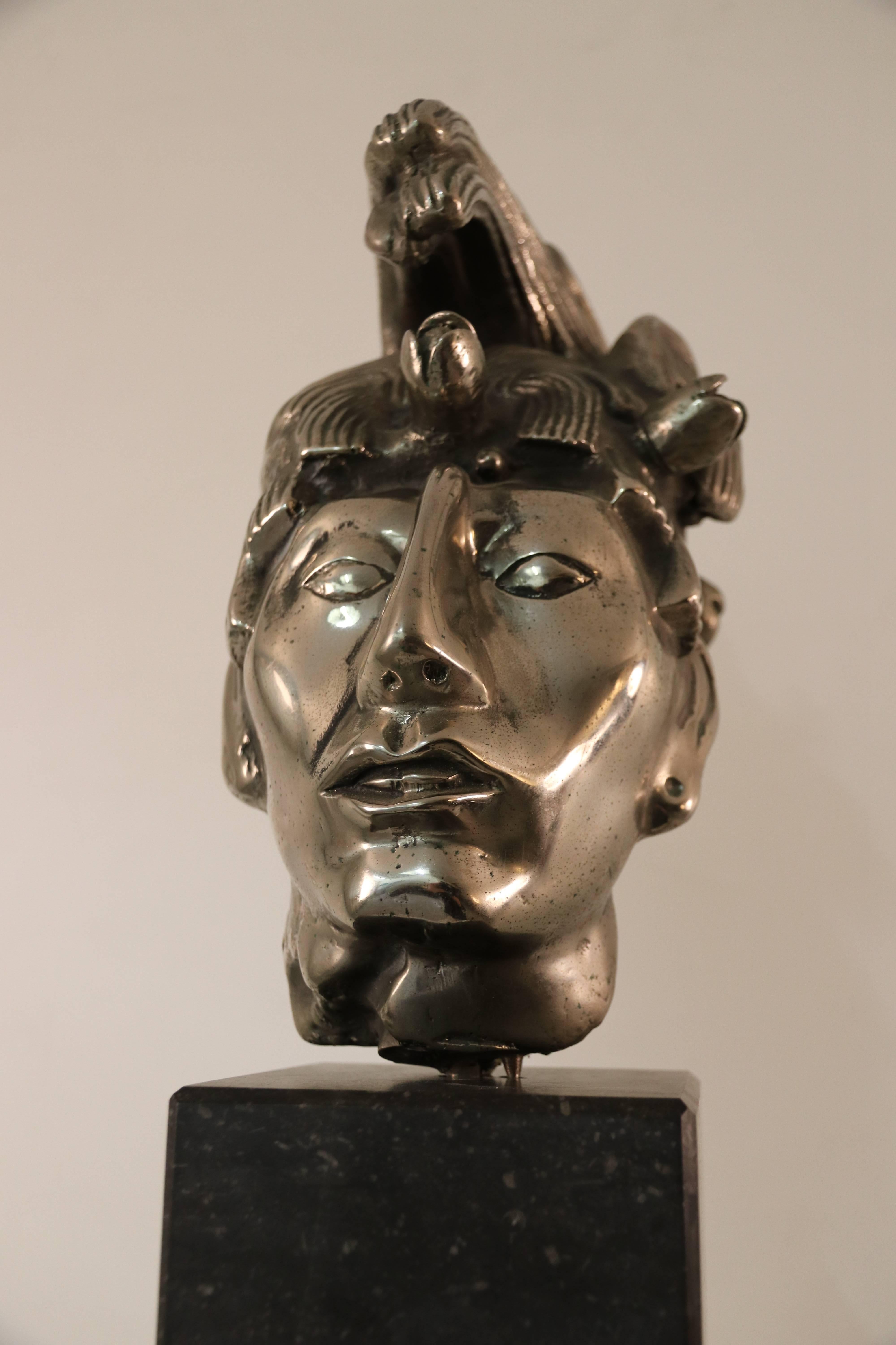 Mayan King Lord Pacal in Cast Silver and Aluminum on Marble Socle In Excellent Condition For Sale In Amsterdam, NL