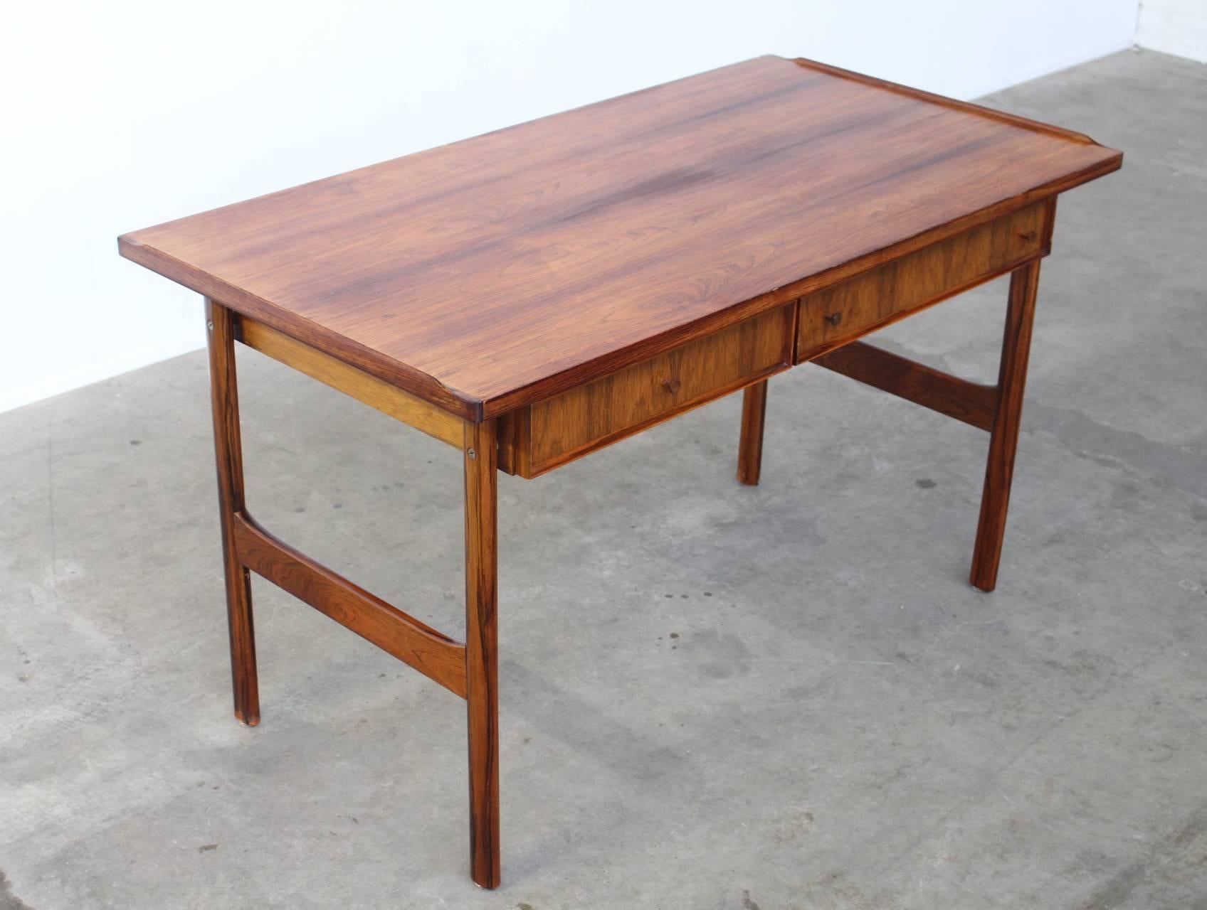 Danish Rio-Rosewood Writing Desk In Excellent Condition For Sale In Amsterdam, NL