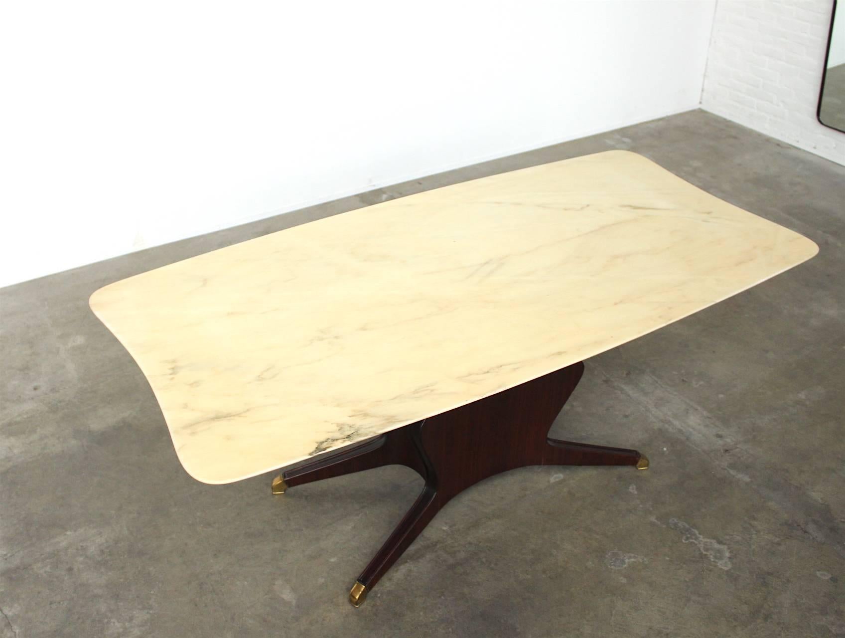 Mid-20th Century Osvaldo Borsani Style Onyx Dining Table Suitable for Eight Chairs For Sale