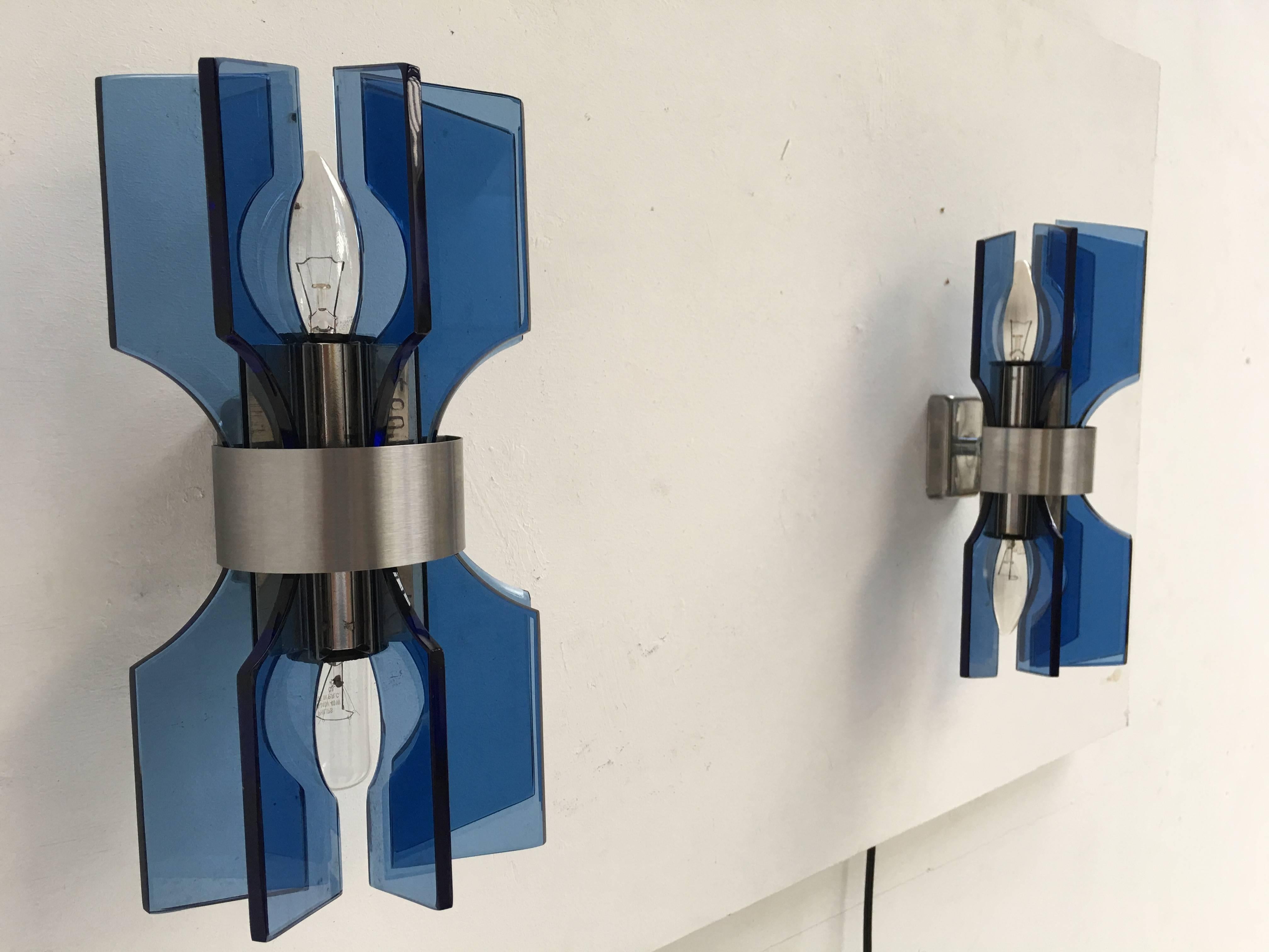 Pair of Italian Blue Glass and Chrome Fontana Arte Style Wall Sconces, 1980s In Good Condition In bergen op zoom, NL