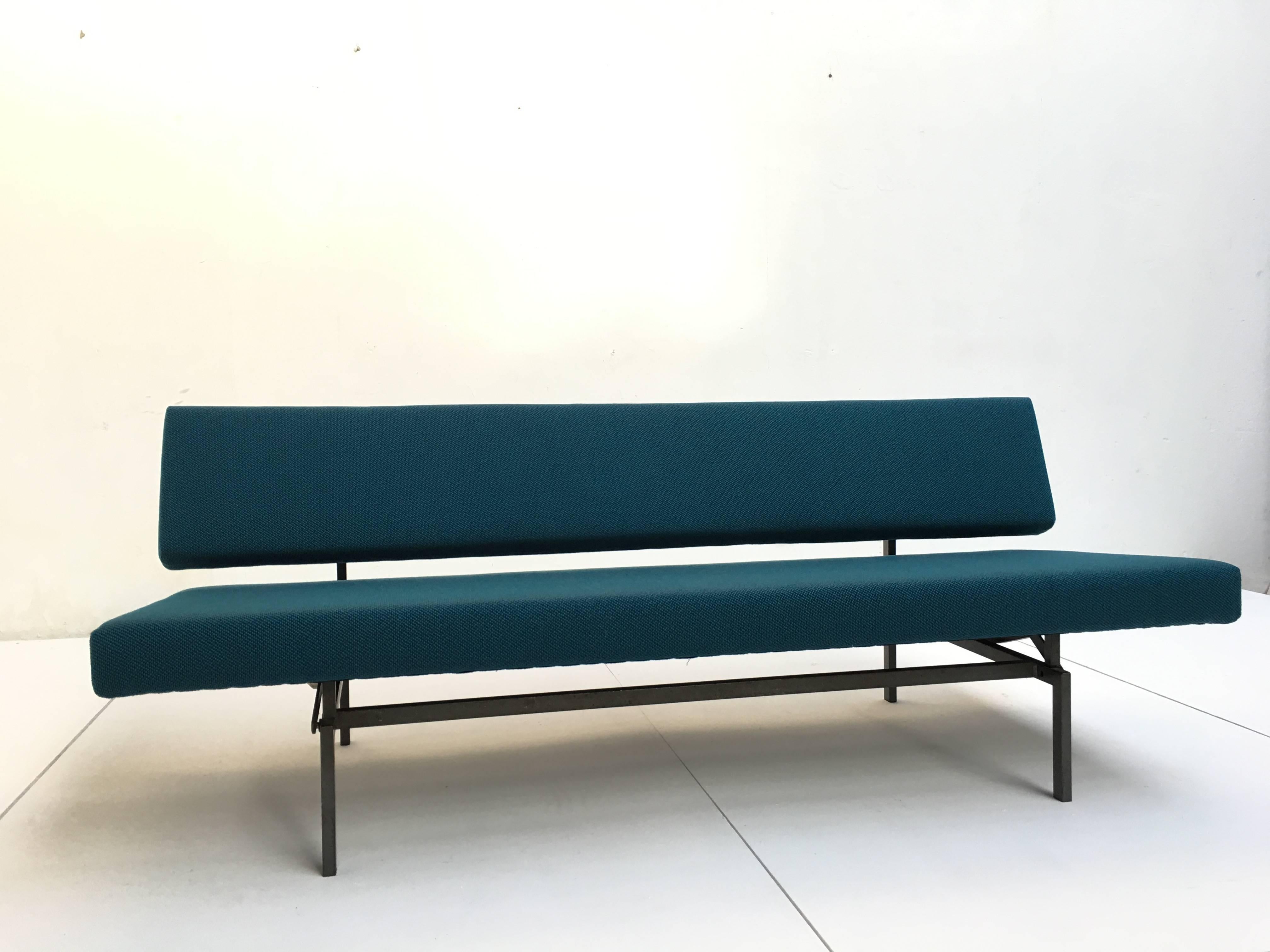 1960s Gijs Van Der Sluis Sleeping Sofa with New De Ploeg Upholstery 3