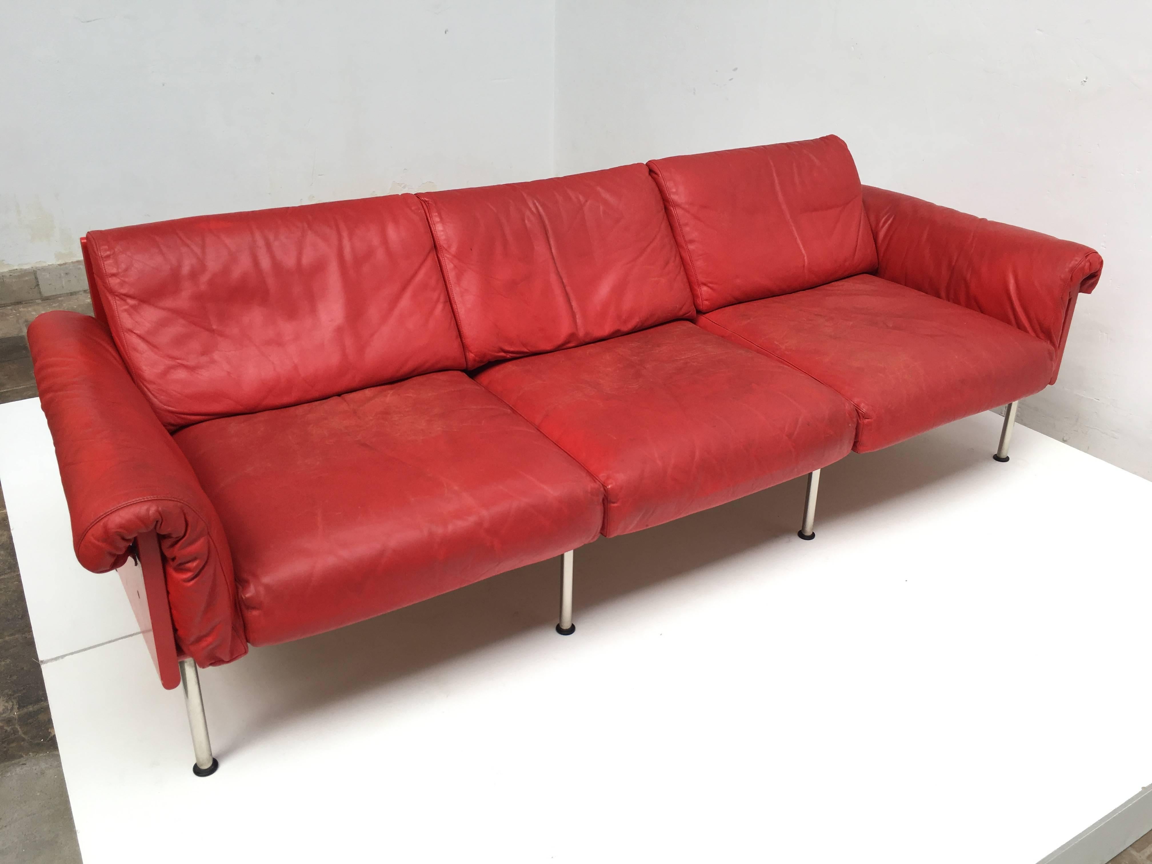 Eklektisches Sofa „Ateljee“ aus rotem Leder von Yrjo Kukkapuro für Haimi Finnland, 1963 (Finnisch) im Angebot