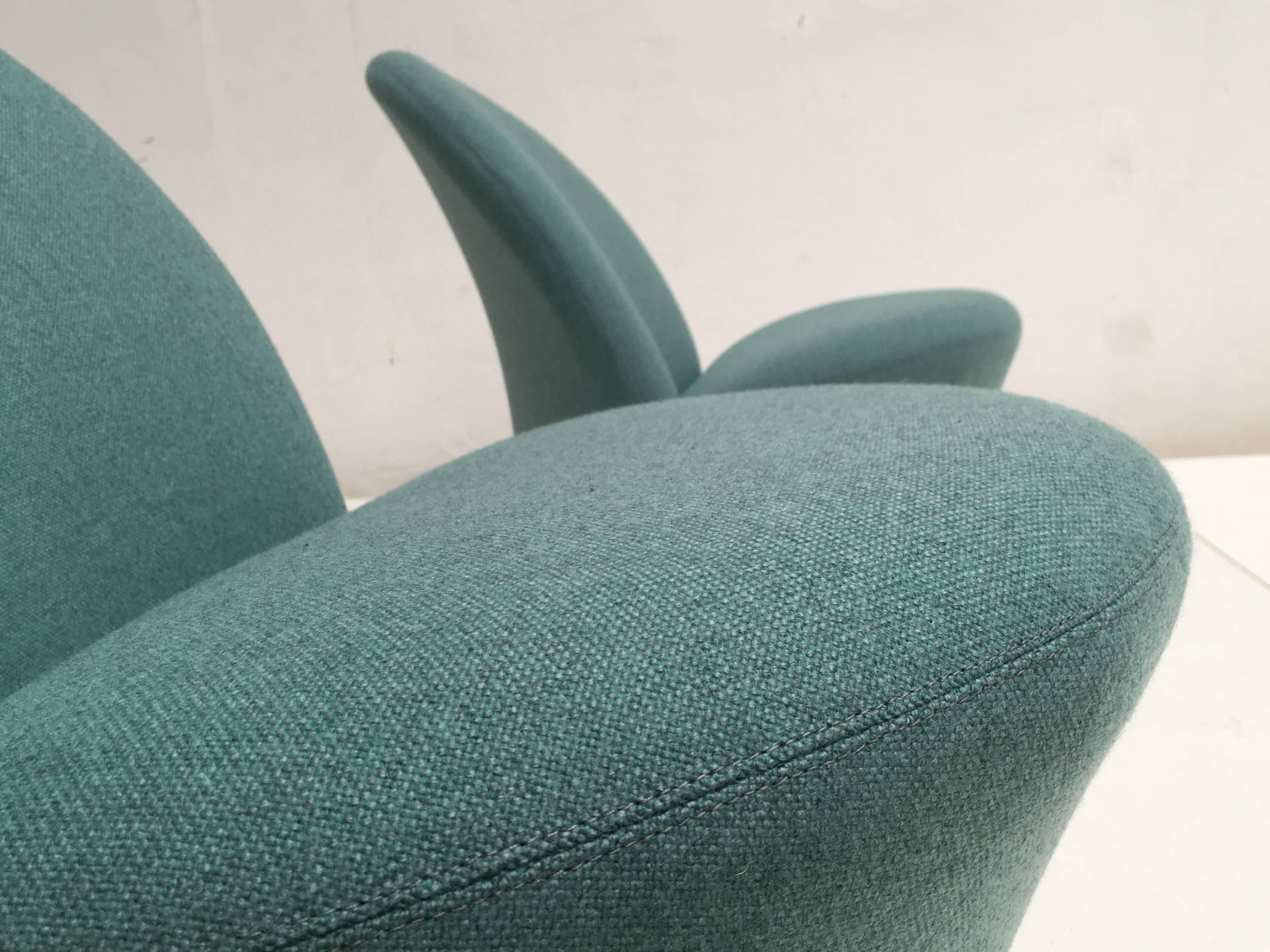 Rare Pair of Pierre Paulin F572 Chair for Artifort 1967 Aqua Marine Ploeg Wool In Excellent Condition In bergen op zoom, NL
