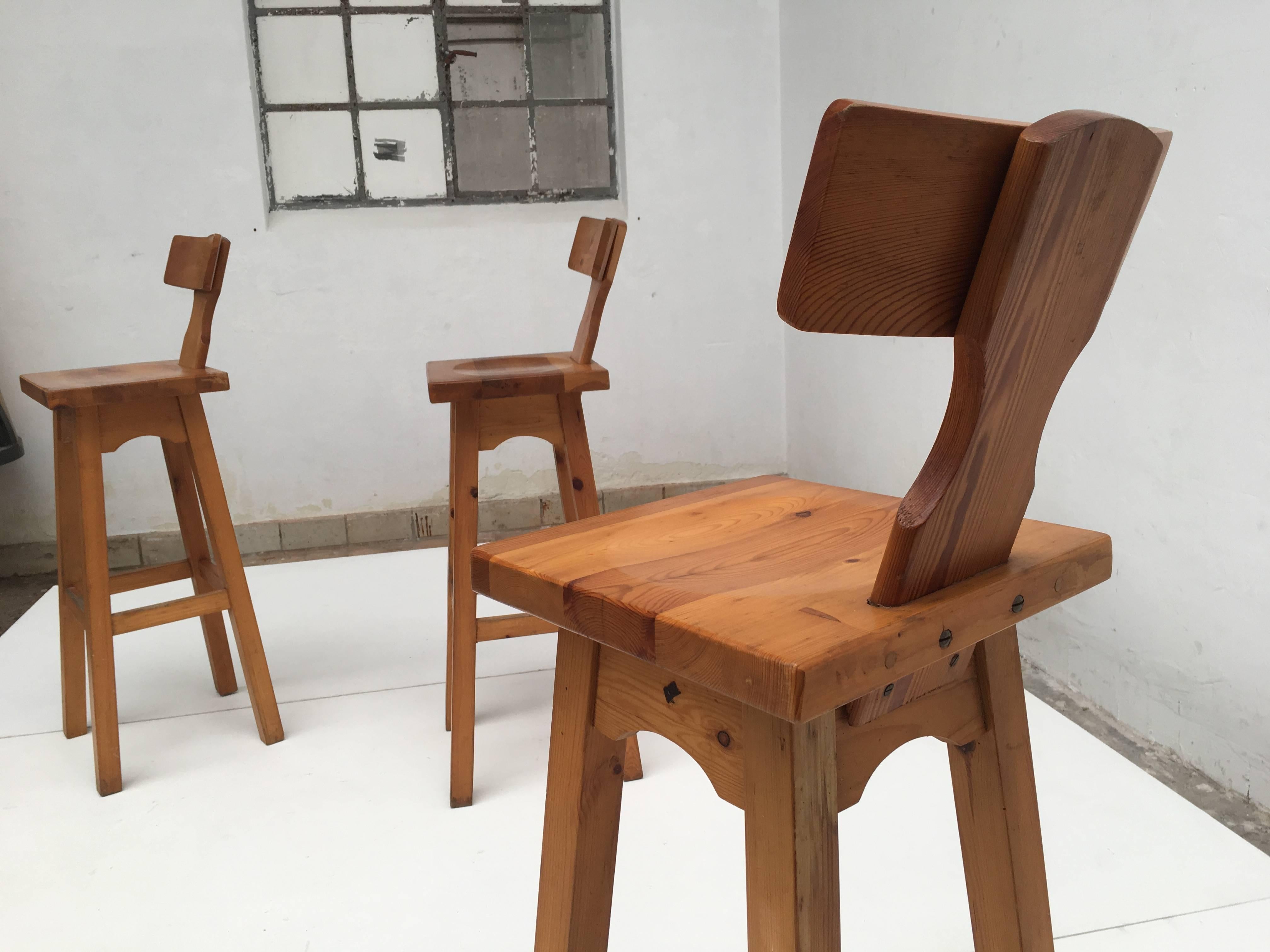 Danish Set of Four Scandinavian Solid Pine Wood Barstools, Style of Rainer Daumiller