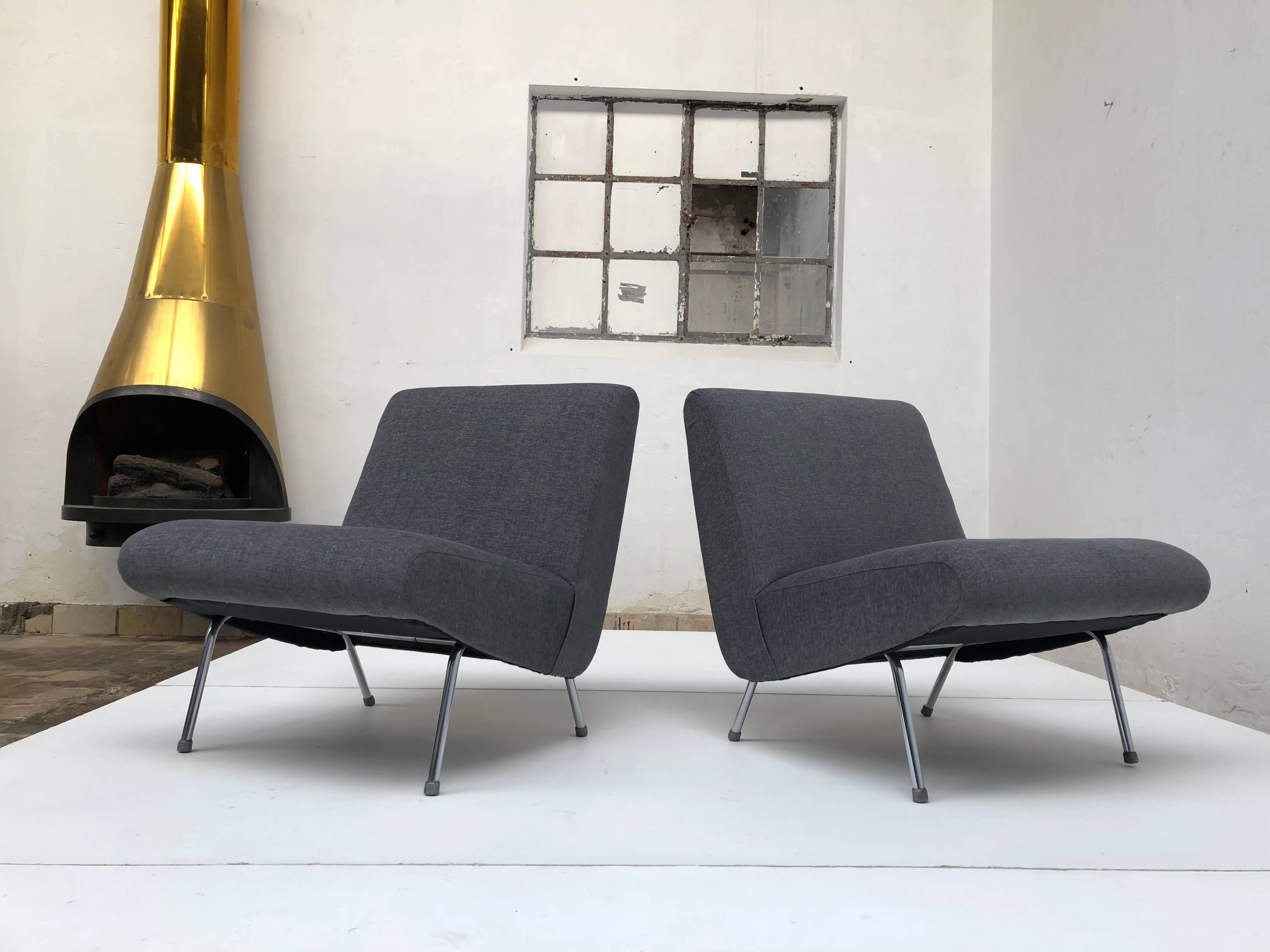 Rare set of Pierre Guariche lounge chairs for Meurop Belgium

This set has been fully restored with new interior foam & new upholstery 'Steppe' by De Ploeg

This set blends perfectly into a French Mid-Century Modern interior!



         