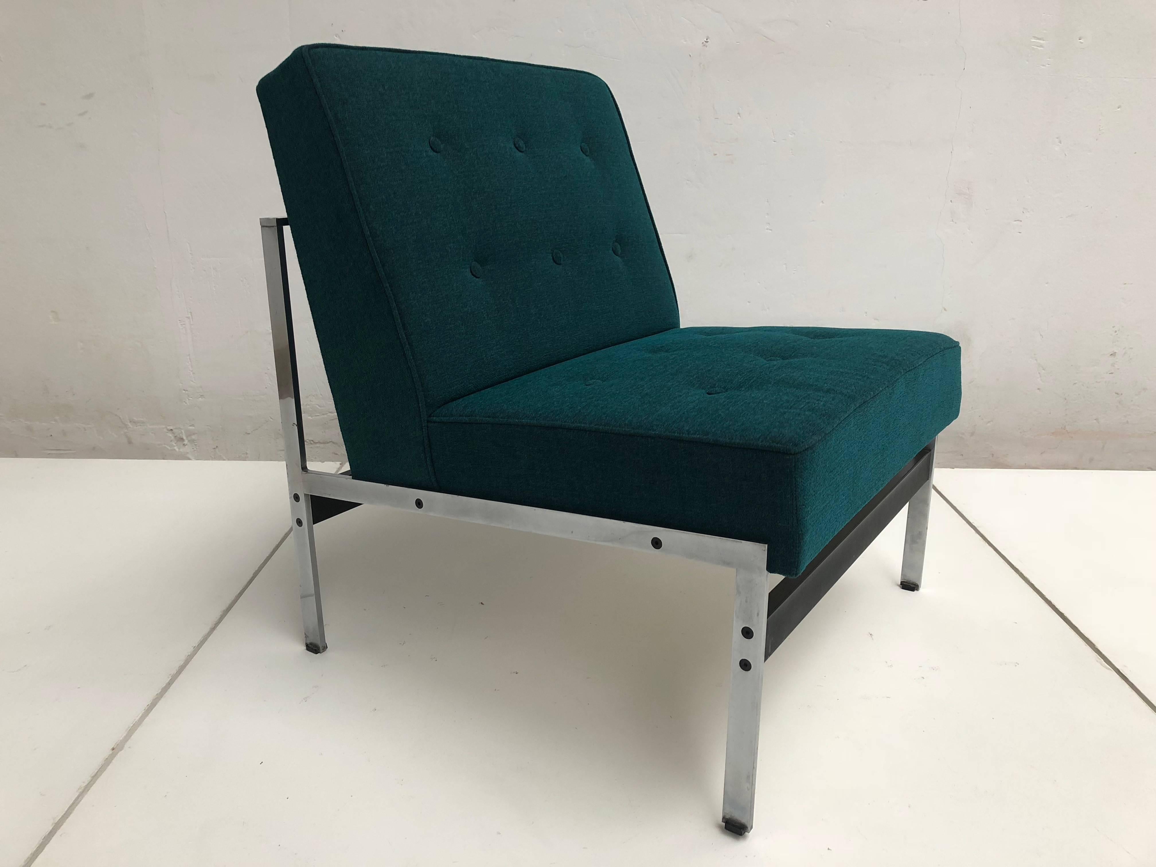 Néerlandais Rare paire de chaises longues020, Kho Liang Ie pour Artifort aux Pays-Bas, 1958 en vente