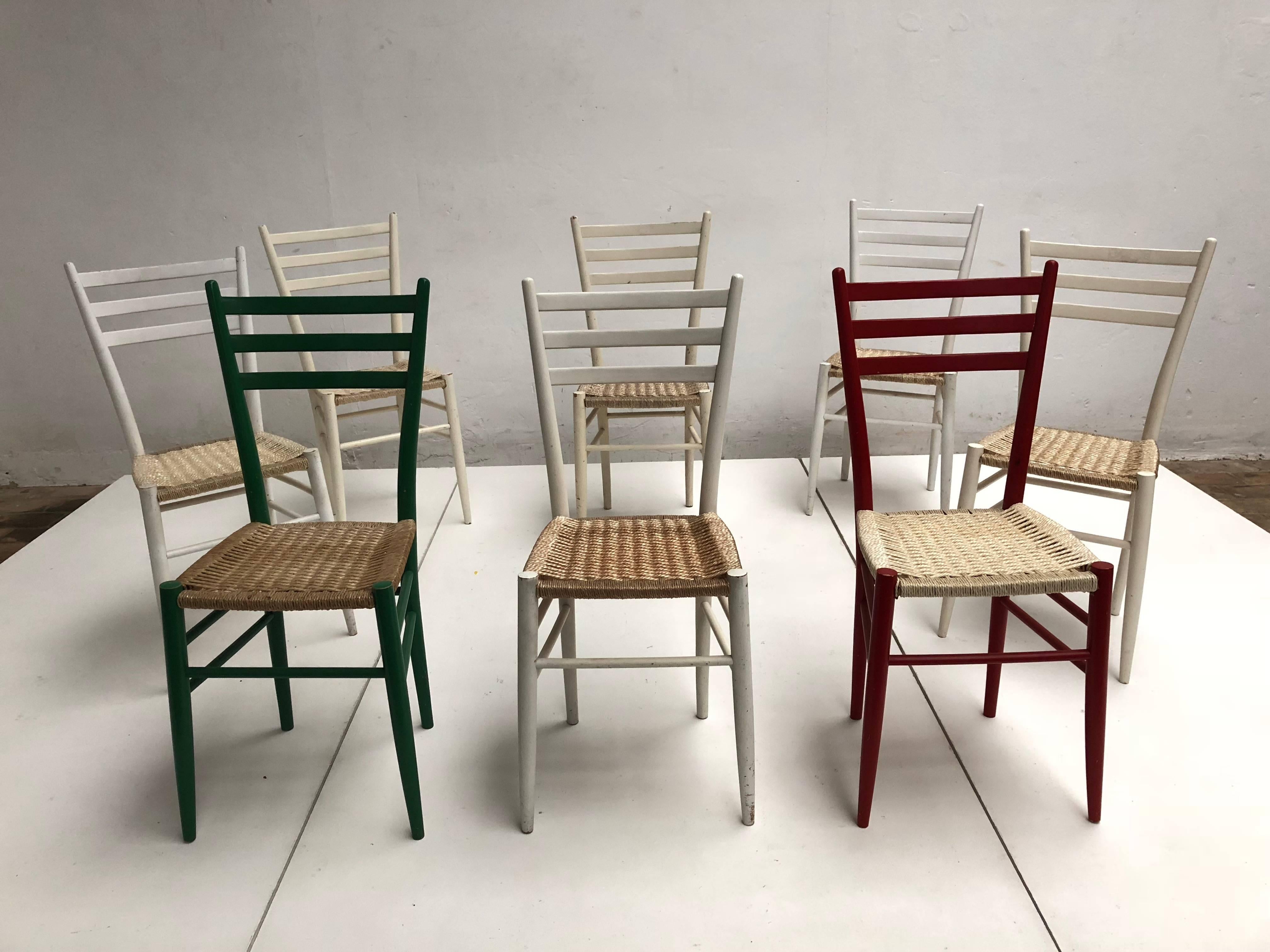 Mid-Century Modern Colorful Set of Eight Vintage Gio Ponti Style Chiavari Chairs, Made in Italy For Sale