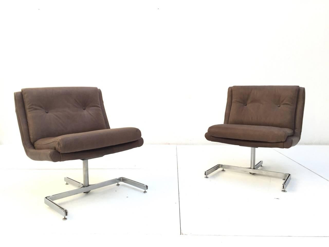 Mid-Century Modern Pair of Restored, Leather Lounge Chairs by 'Raphael', 1973, France Published For Sale