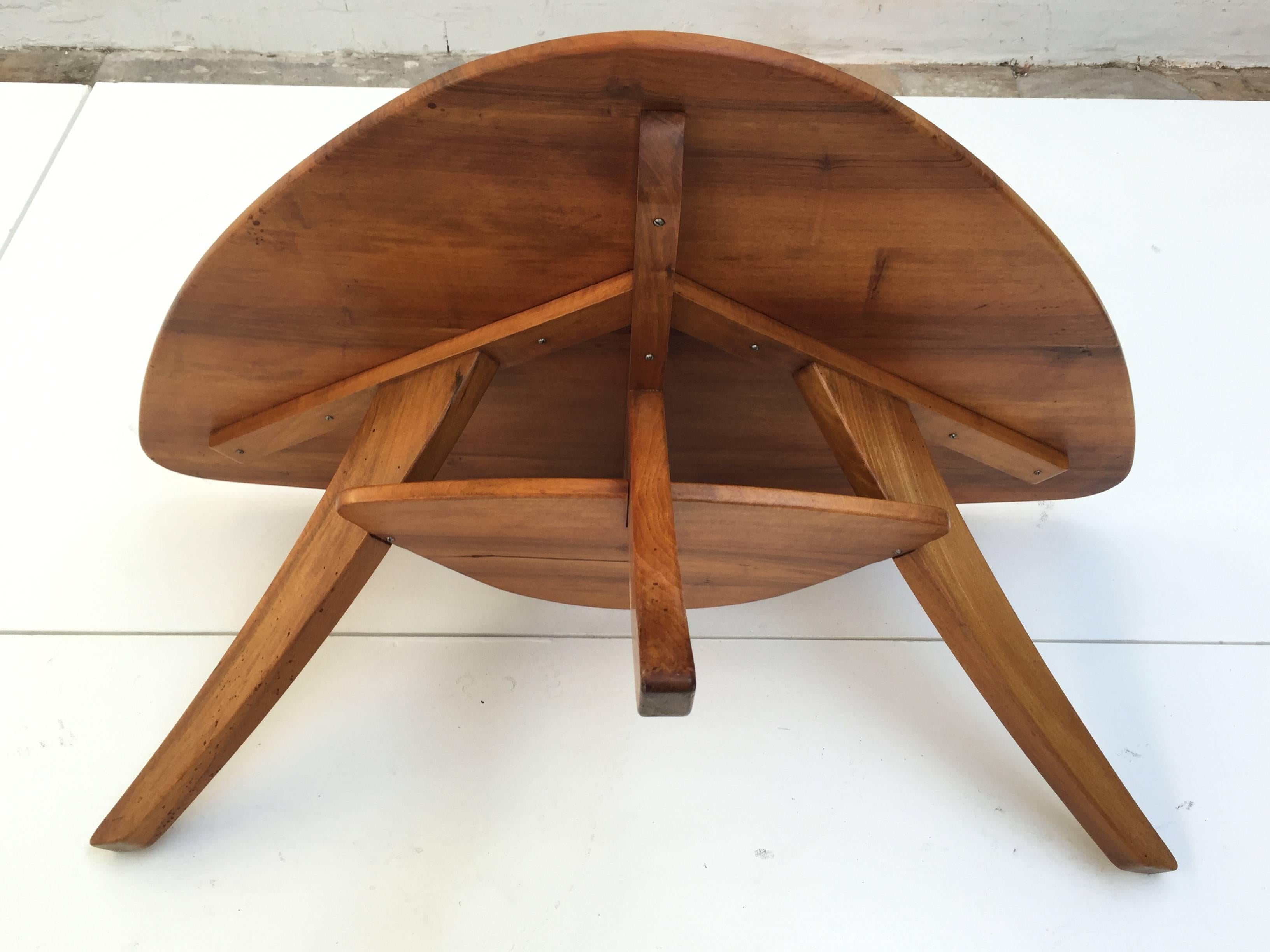 1950s Solid Walnut Vladimir Kagan Style Organic Coffee Table In Good Condition In bergen op zoom, NL