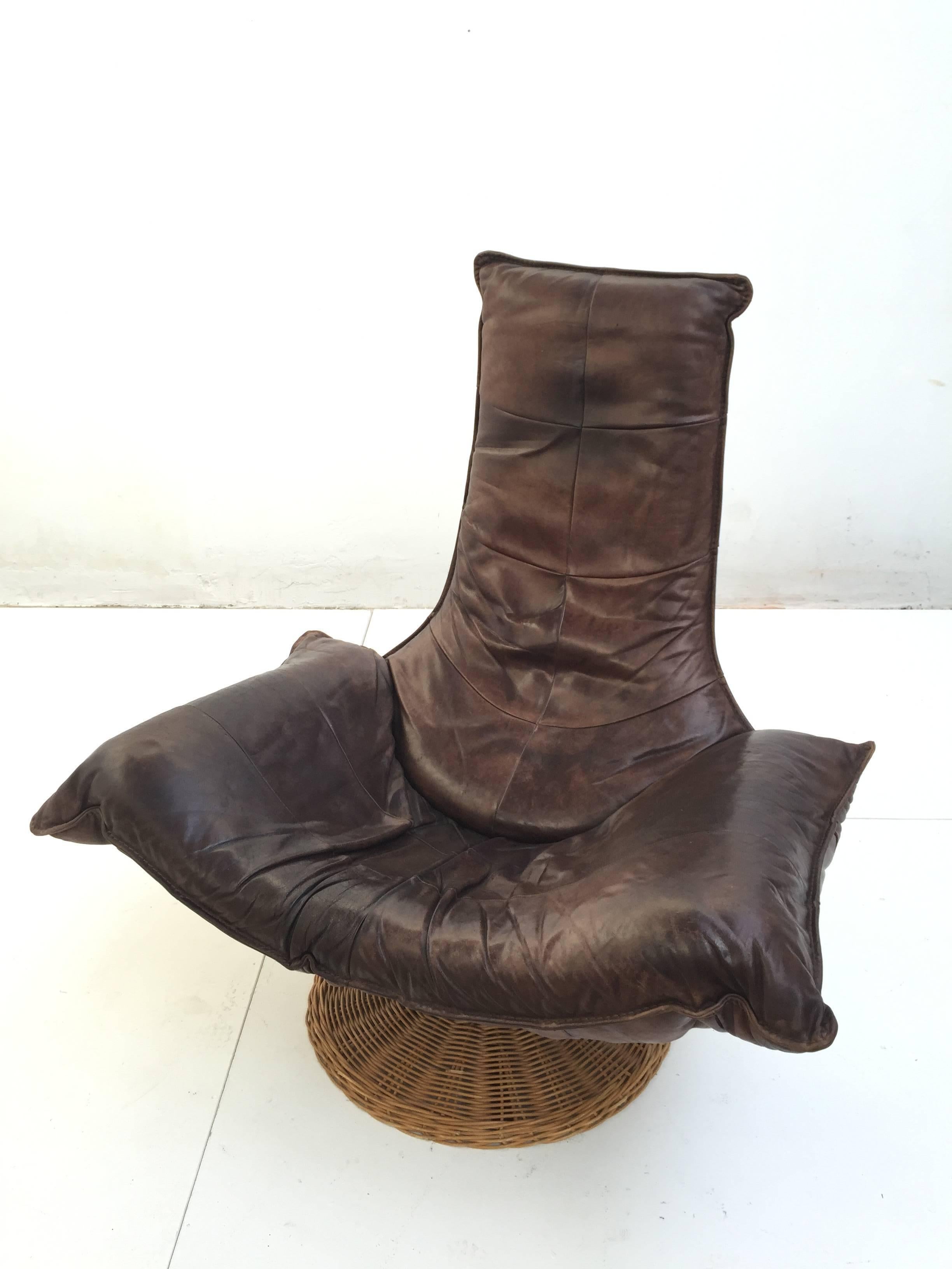 Chaise longue monumentale en cuir et rotin de Gerard Van Den Berg pour Montis en vente 1