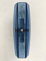 Coppia di lampade da parete italiane in vetro blu e cromo in stile Fontana Arte, anni '80