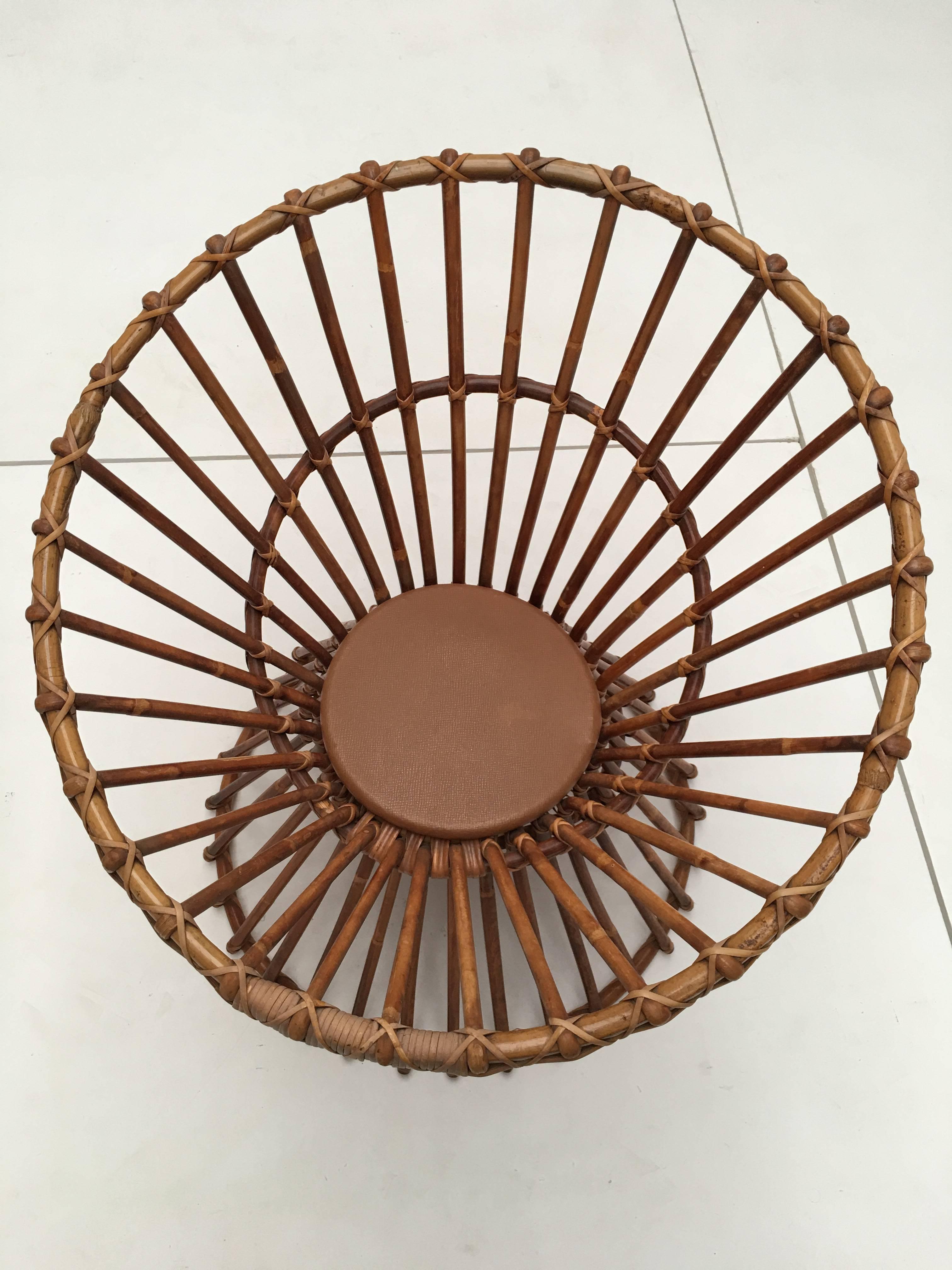 Modernist 1950s Rattan Table and Chair by Rohe Noordwolde the Netherlands For Sale 3