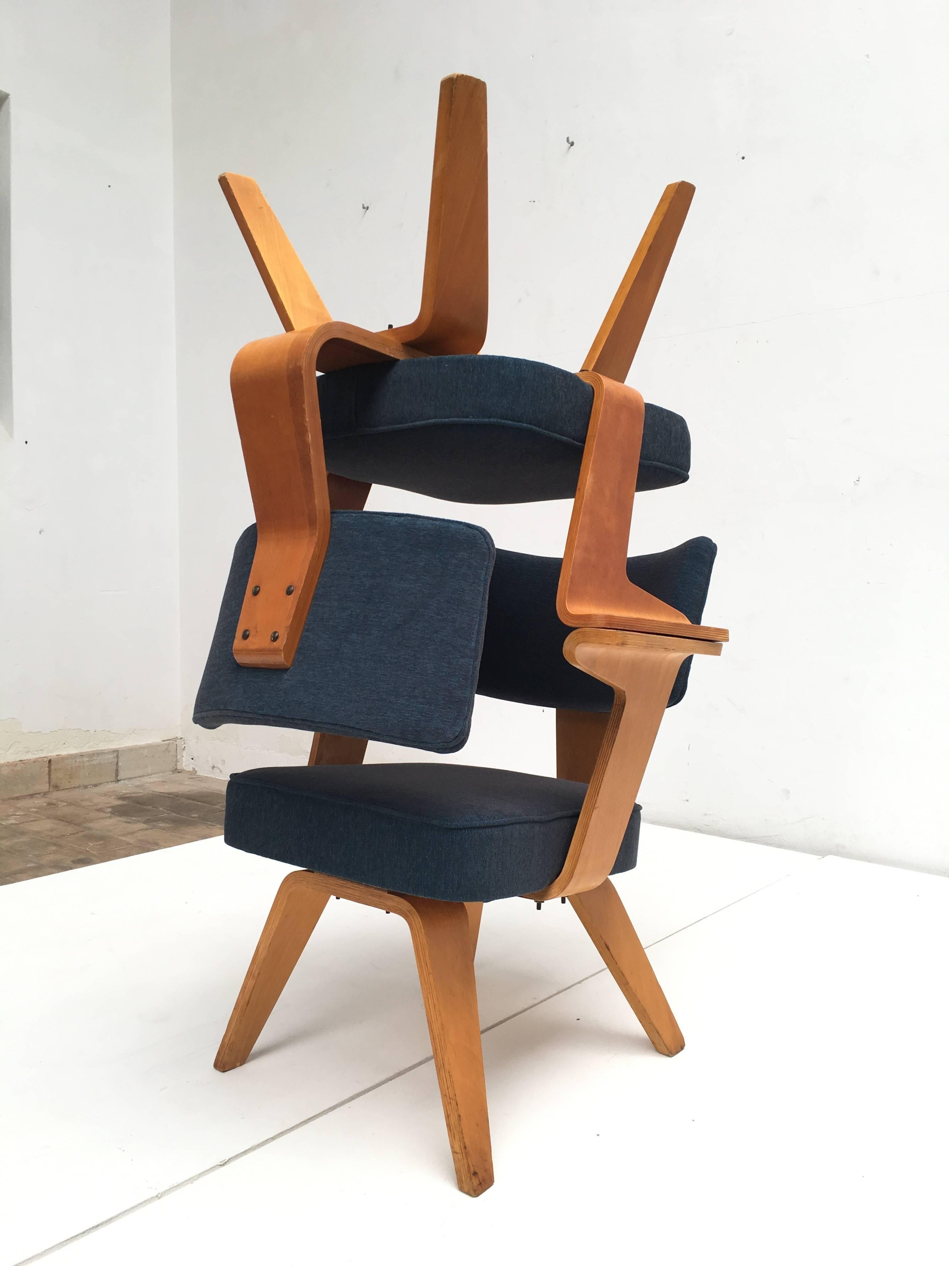 Mid-Century Modern Pair of Plywood Cor Alons HF506 Easy Chairs for Den Boer Gouda the Netherlands