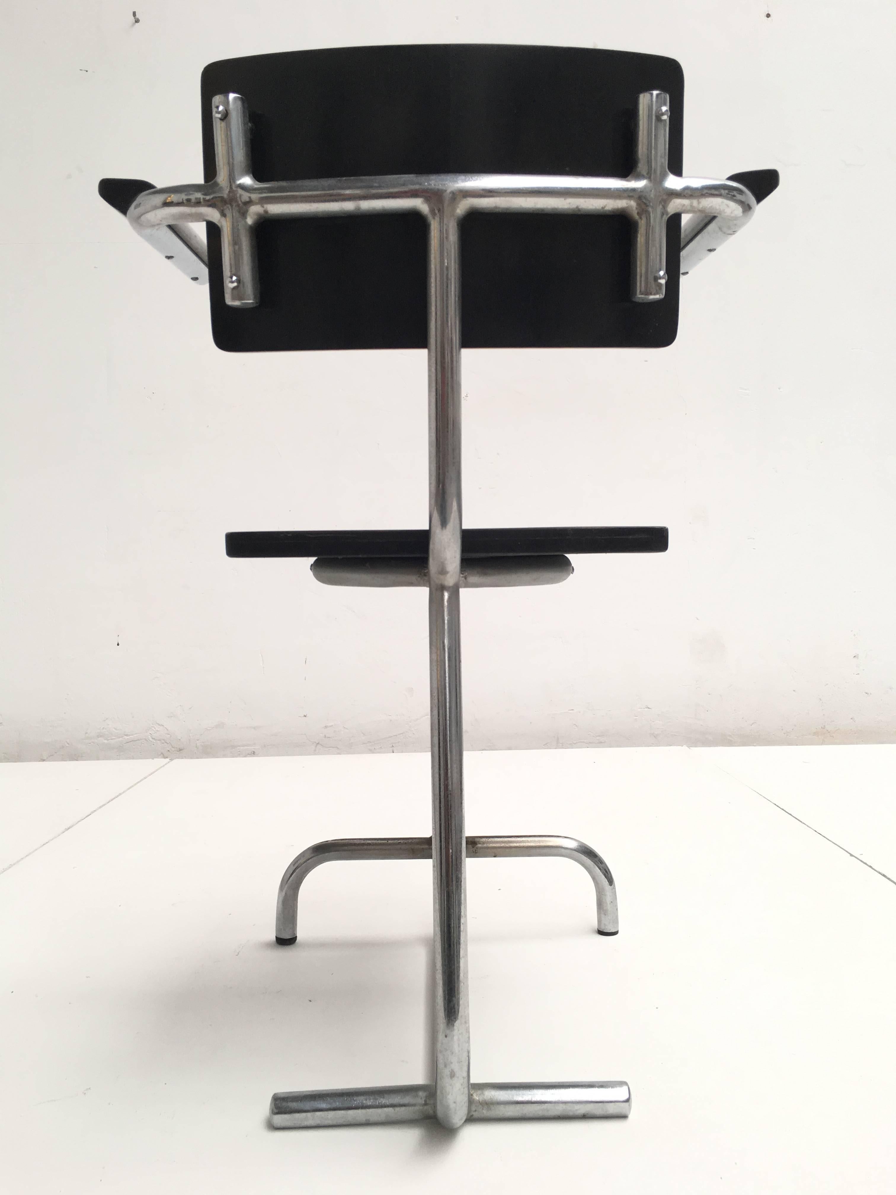 De Stijl 1930s Tubular Chair by Belgian Avant Garde Designer/Architect Gaston Eysselinck