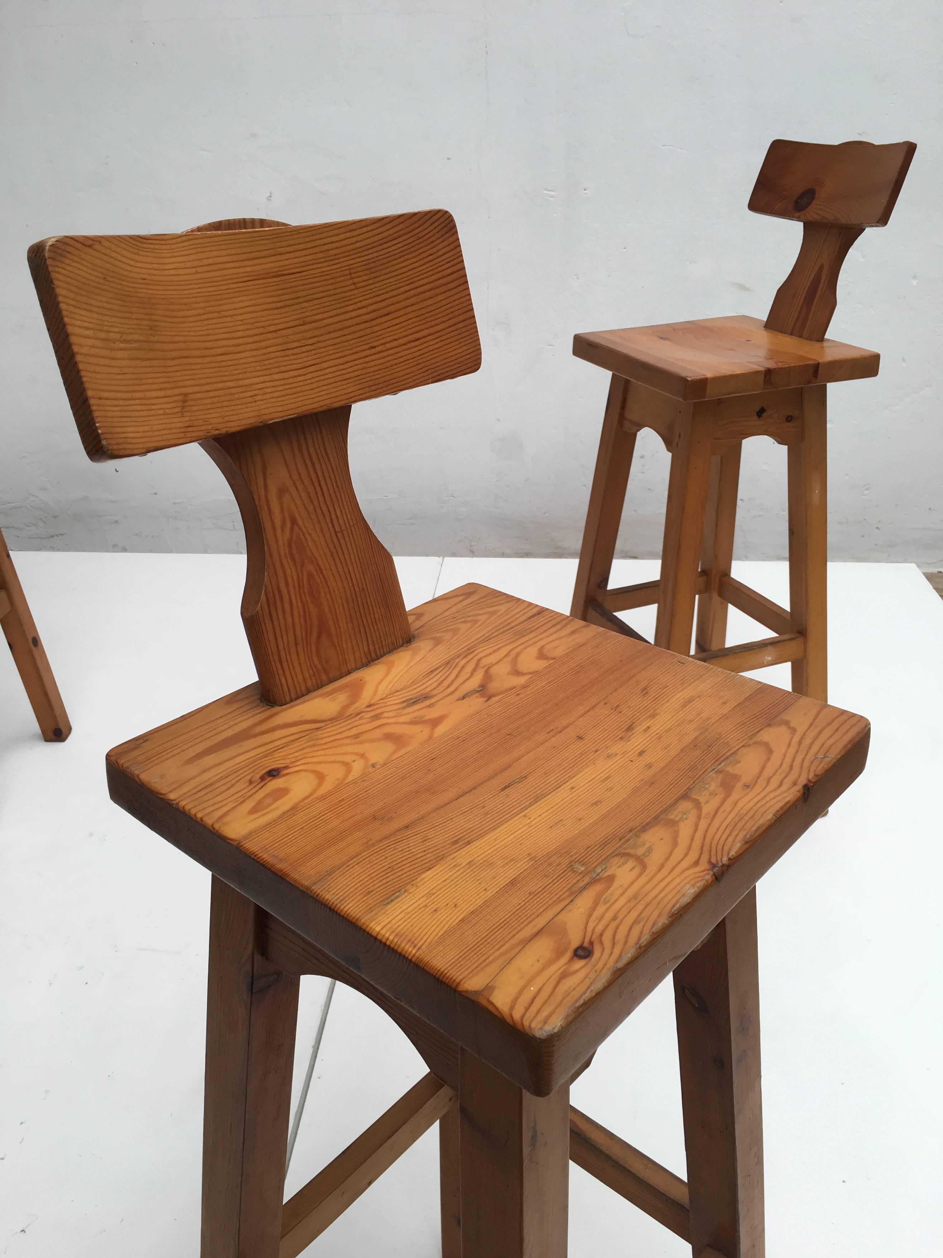 Set of Four Scandinavian Solid Pine Wood Barstools, Style of Rainer Daumiller 1