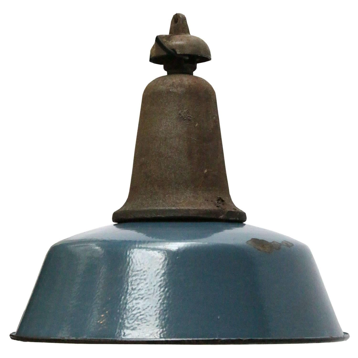 Industrial mindzsent blue (4 in stock)  Cast iron with enamel pendant