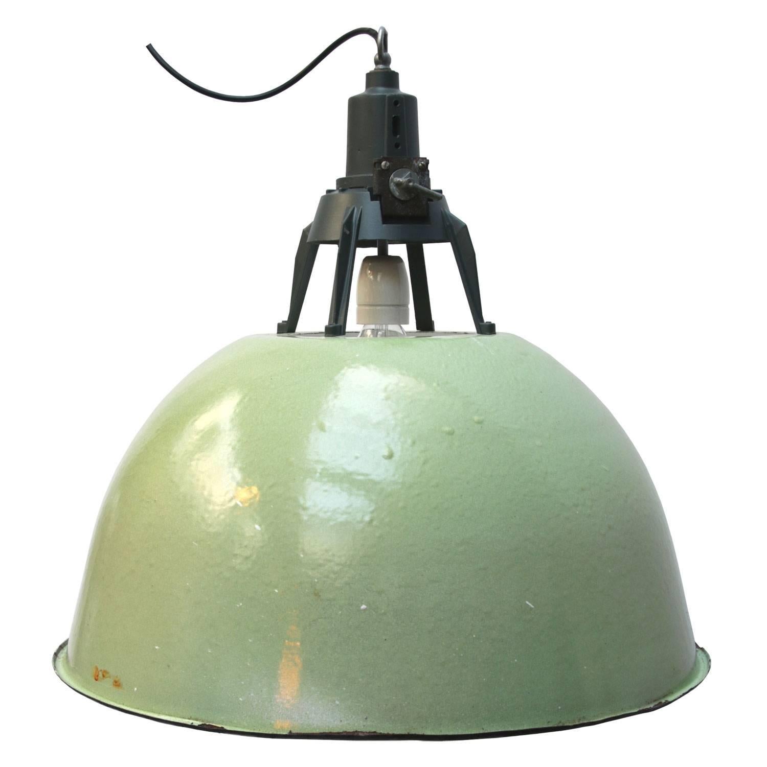 Light Green Enamel Vintage Industrial pendant Lights (2x) In Good Condition In Amsterdam, NL