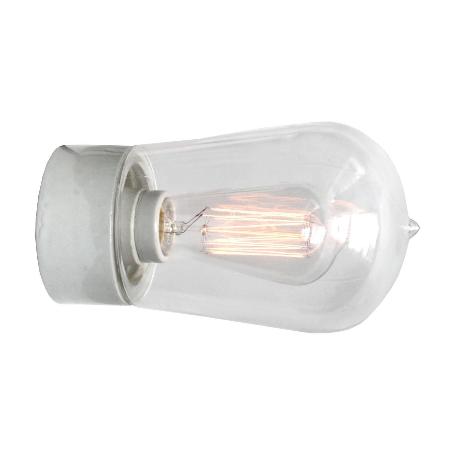 Industrial ceiling lamp. White porcelain. Clear glass.

2 conductors, no ground.
Measures: Diameter foot 10 cm
Suitable for 110 volt USA
new wiring is CE certified (220 volt)  or UL Listed (110 volt) 

Weight: 0.8 kg / 1.8 lb

Priced per individual