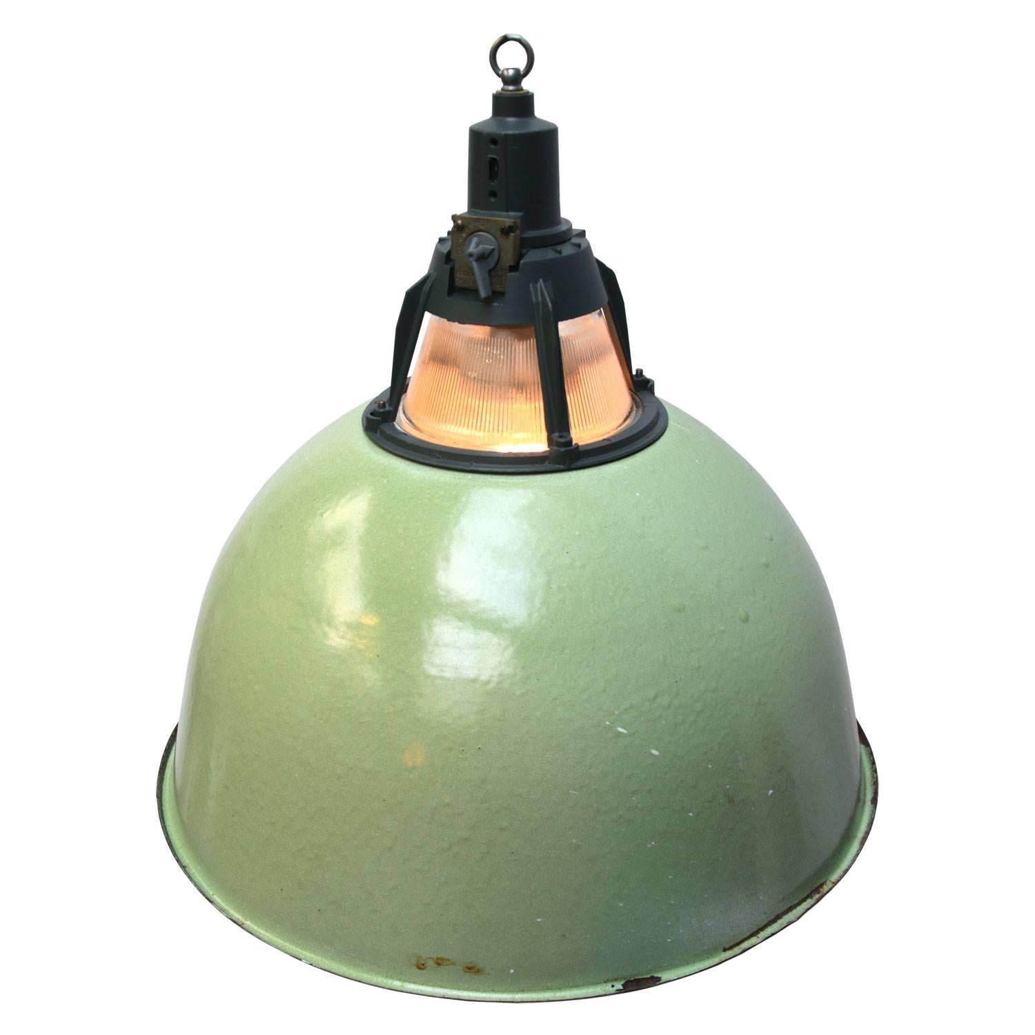 Enamel Industrial pendant. Light green enamel shade.
White inside. Dark grey cast aluminium top.

Weight: 5.0 kg / 11 lb

All lamps have been made suitable by international standards for incandescent light bulbs, energy-efficient and LED bulbs.