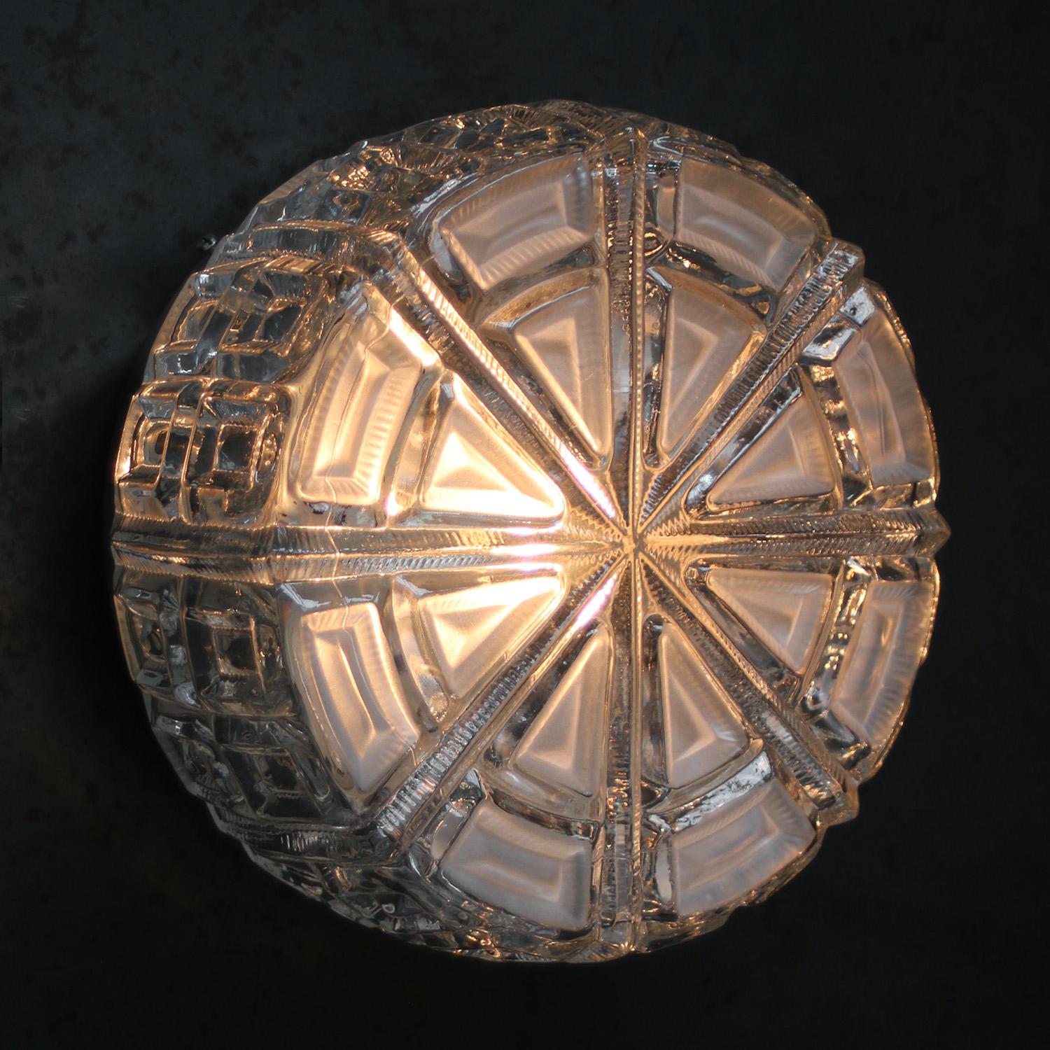 Mid-Century Wall or Ceiling Lamp.
Metal base, clear glass with mat glass parts

1960-1970

Weight: 2.00 kg / 4.4 lb

Priced per individual item. All lamps have been made suitable by international standards for incandescent light bulbs,